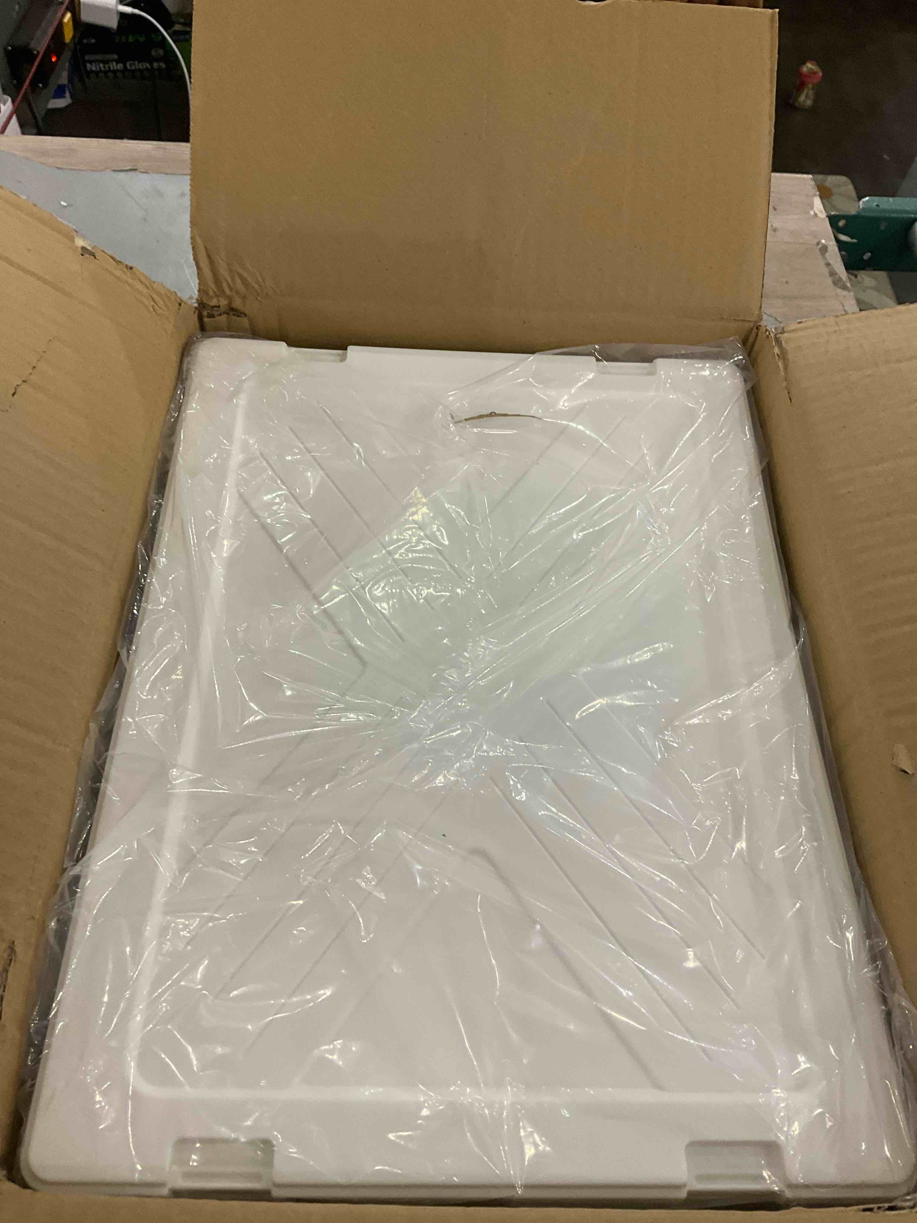 https://s3.amazonaws.com/lotting-images-prod/bidfta/PPE2508739_1747319818443.jpeg