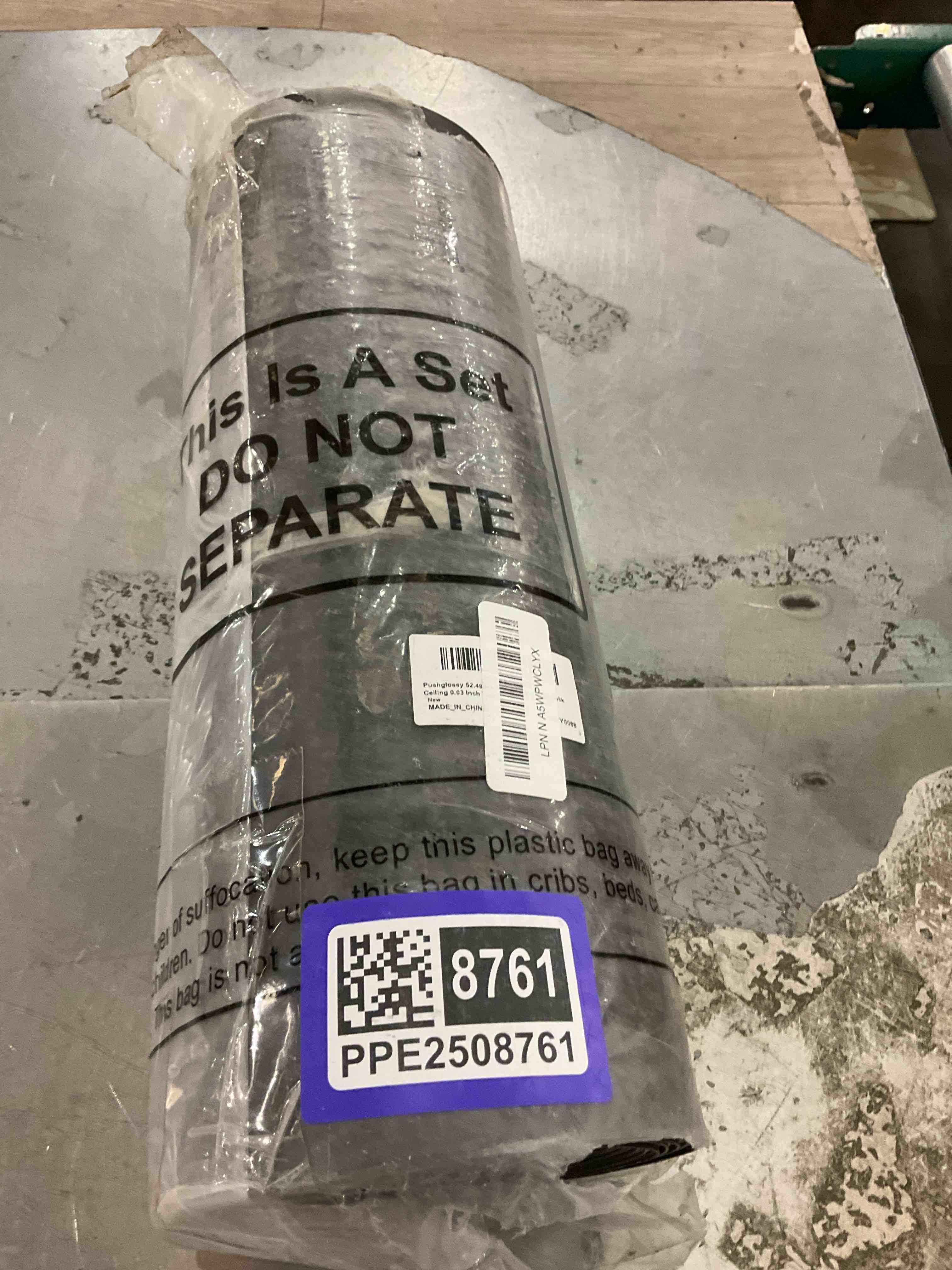 https://s3.amazonaws.com/lotting-images-prod/bidfta/PPE2508761_1747319075832.jpeg