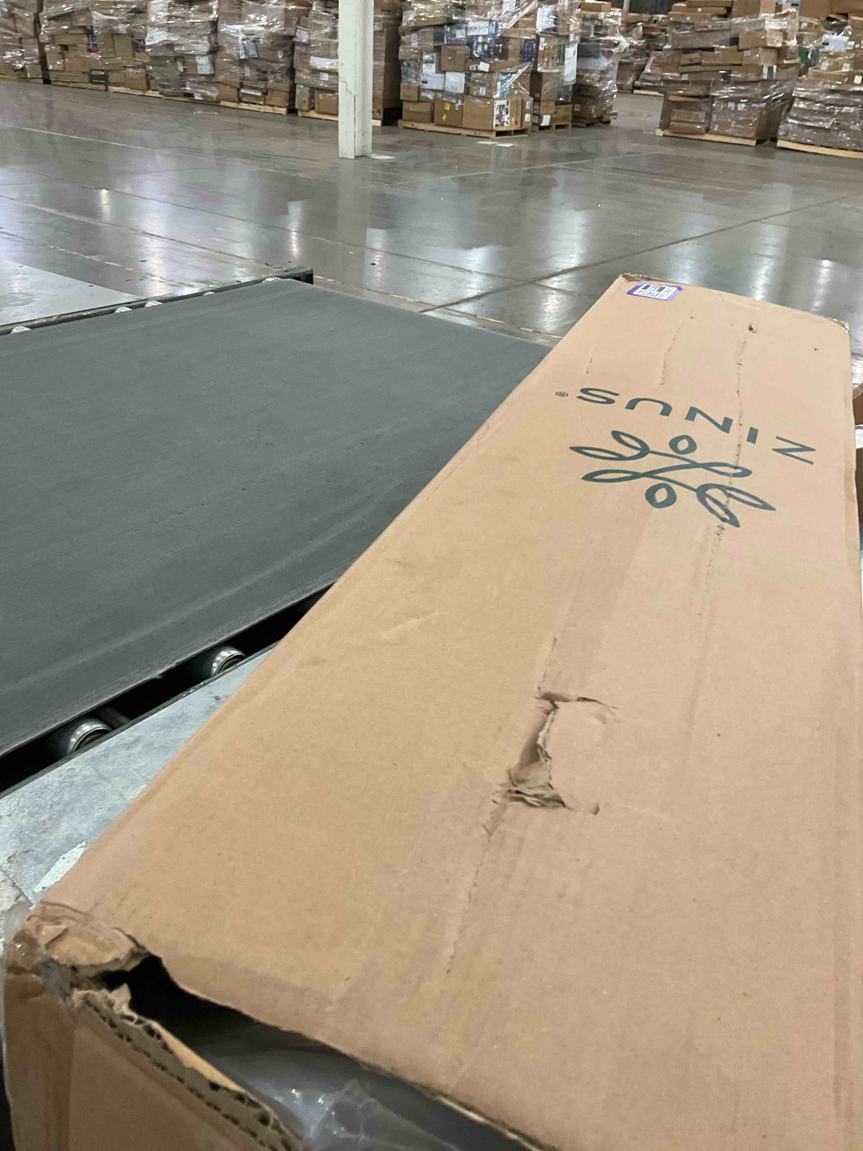 https://s3.amazonaws.com/lotting-images-prod/bidfta/PPE2508958_1747323710184.jpeg