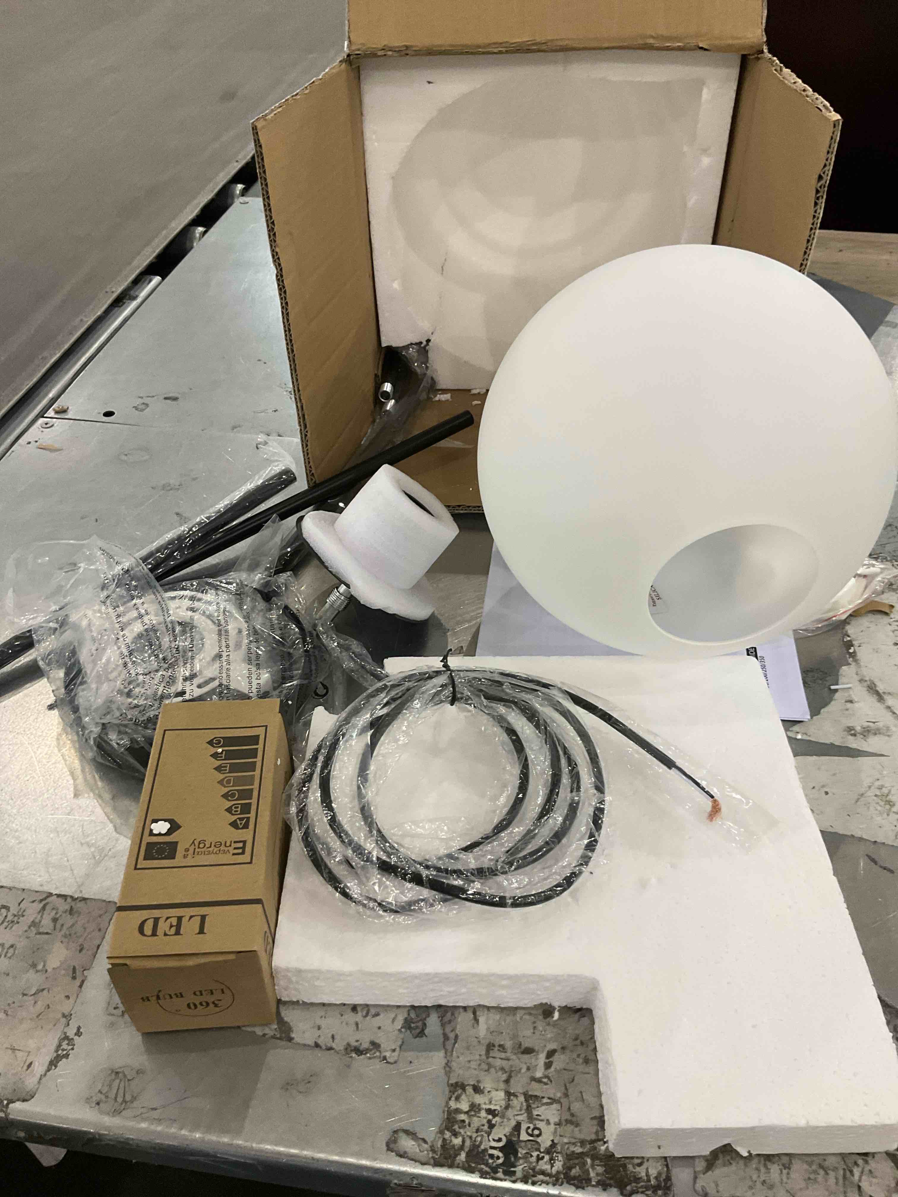https://s3.amazonaws.com/lotting-images-prod/bidfta/PPE2509087_1746625674156.jpeg