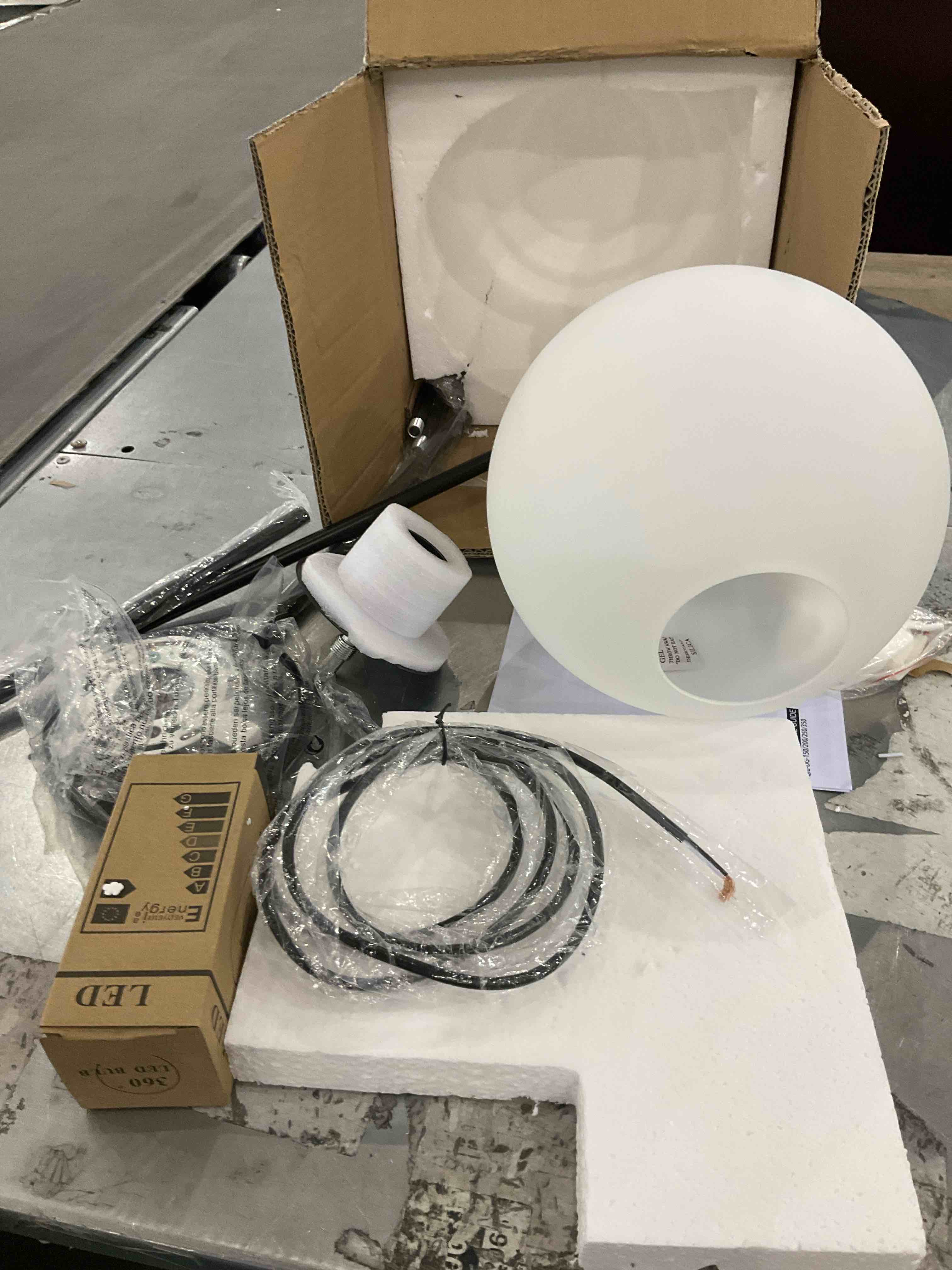 https://s3.amazonaws.com/lotting-images-prod/bidfta/PPE2509087_1746625675536.jpeg