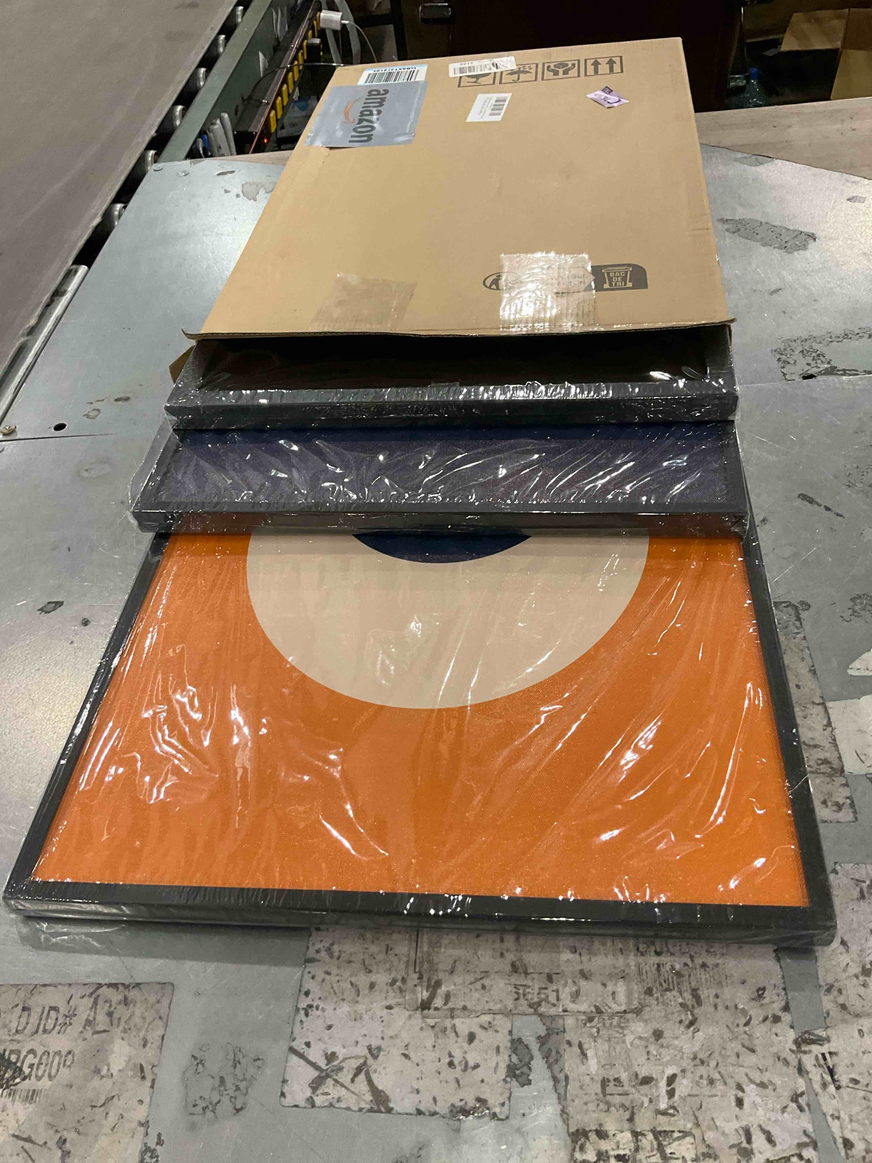 https://s3.amazonaws.com/lotting-images-prod/bidfta/PPE2509094_1746621996567.jpeg