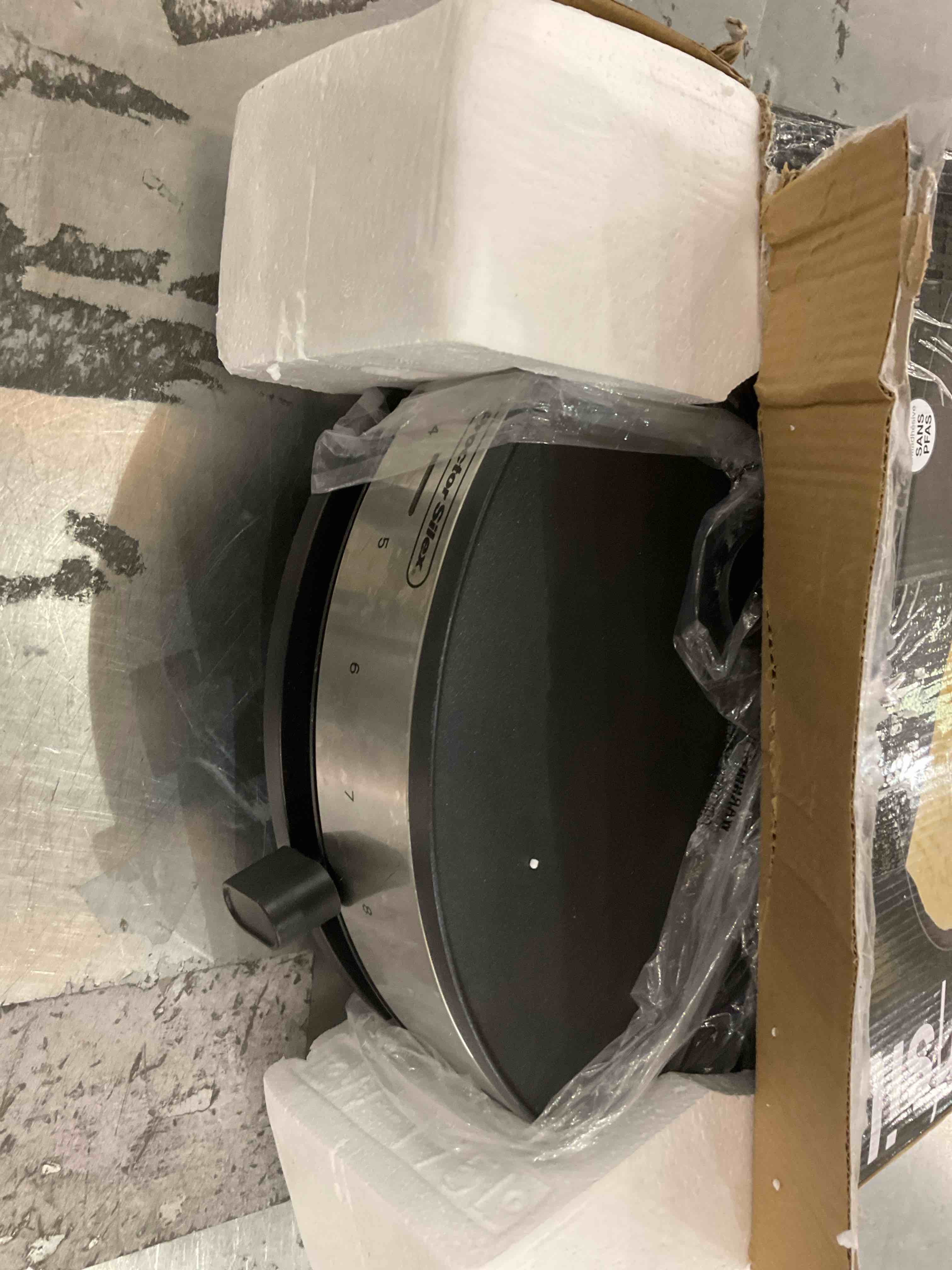 https://s3.amazonaws.com/lotting-images-prod/bidfta/PPE2509203_1746630258267.jpeg