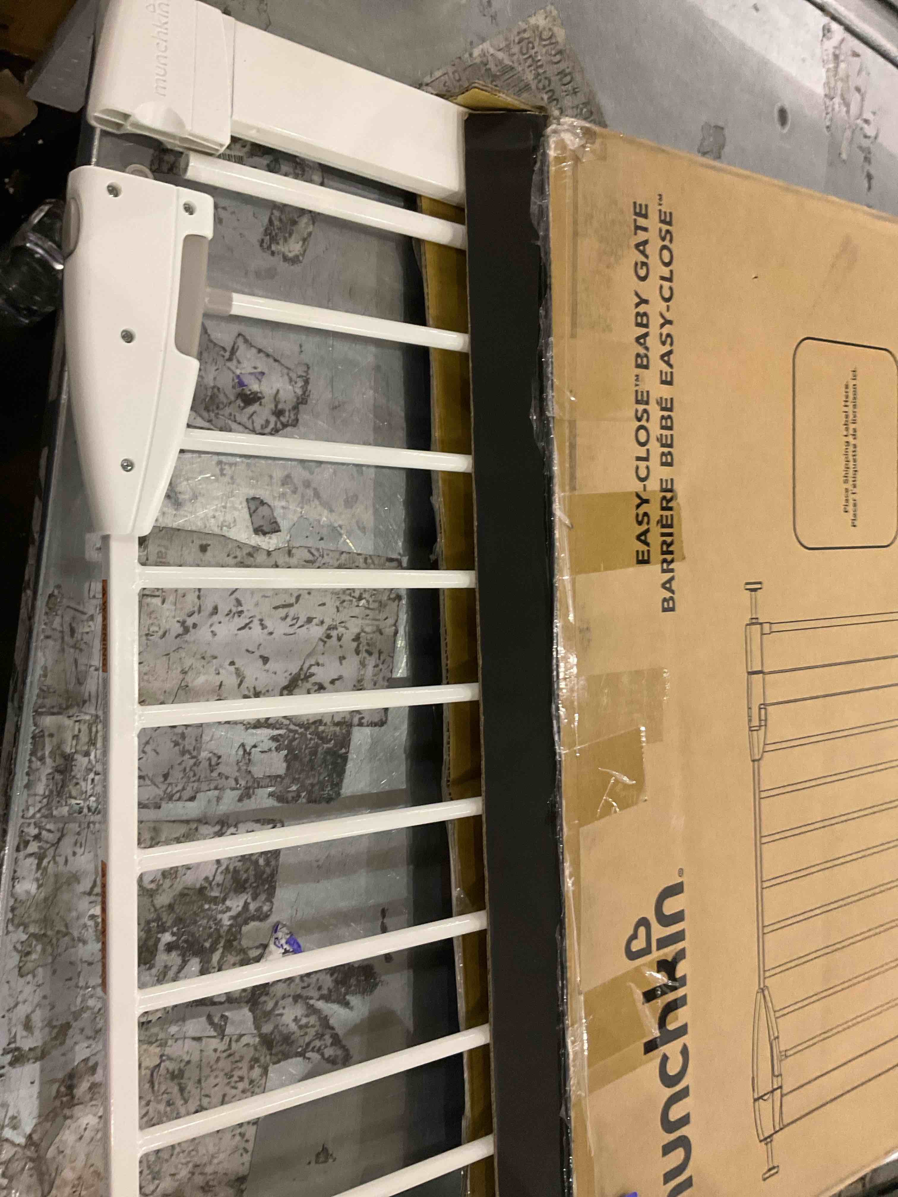 https://s3.amazonaws.com/lotting-images-prod/bidfta/PPE2509249_1746627631700.jpeg