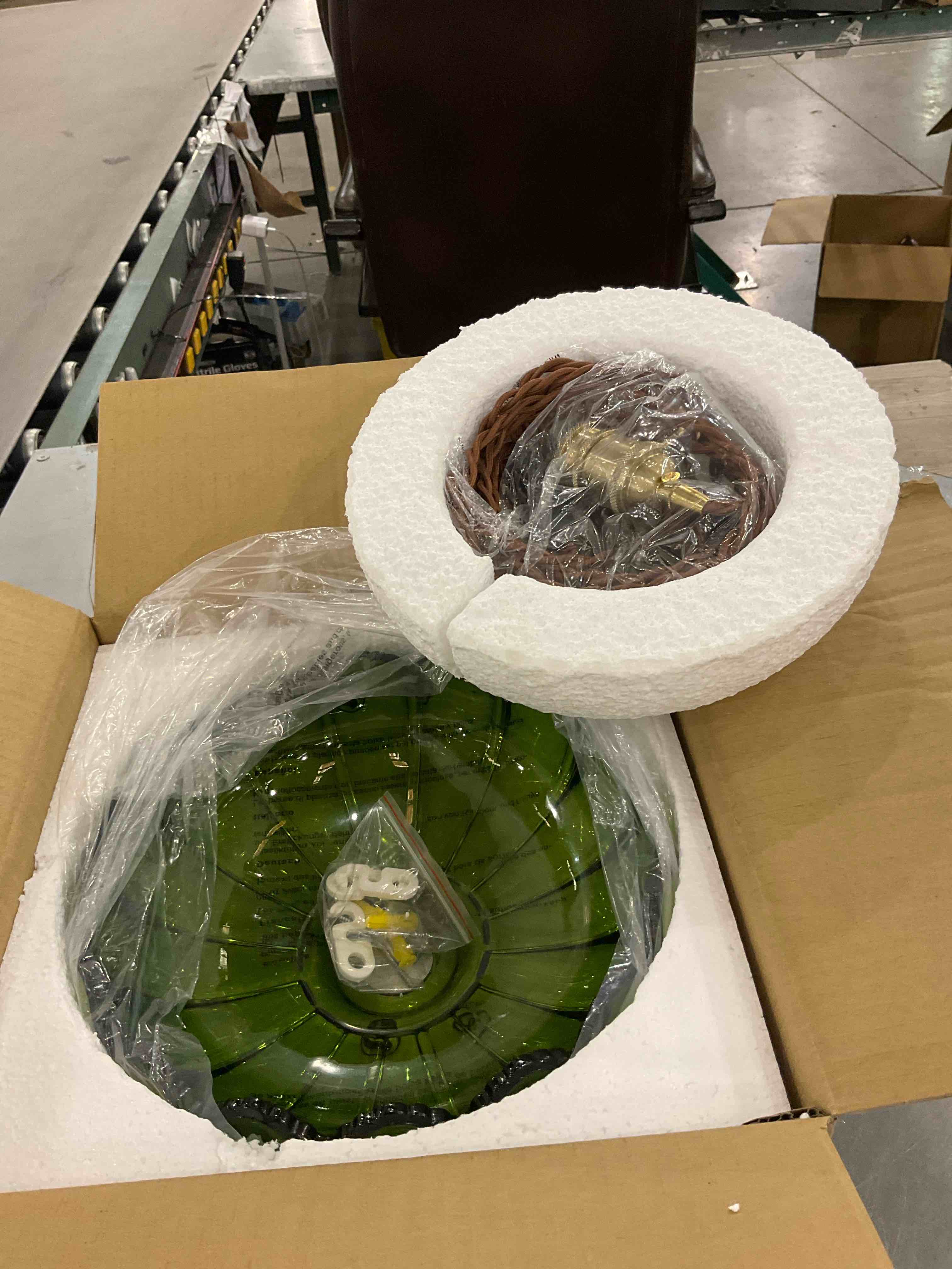 https://s3.amazonaws.com/lotting-images-prod/bidfta/PPE2509438_1746645276631.jpeg