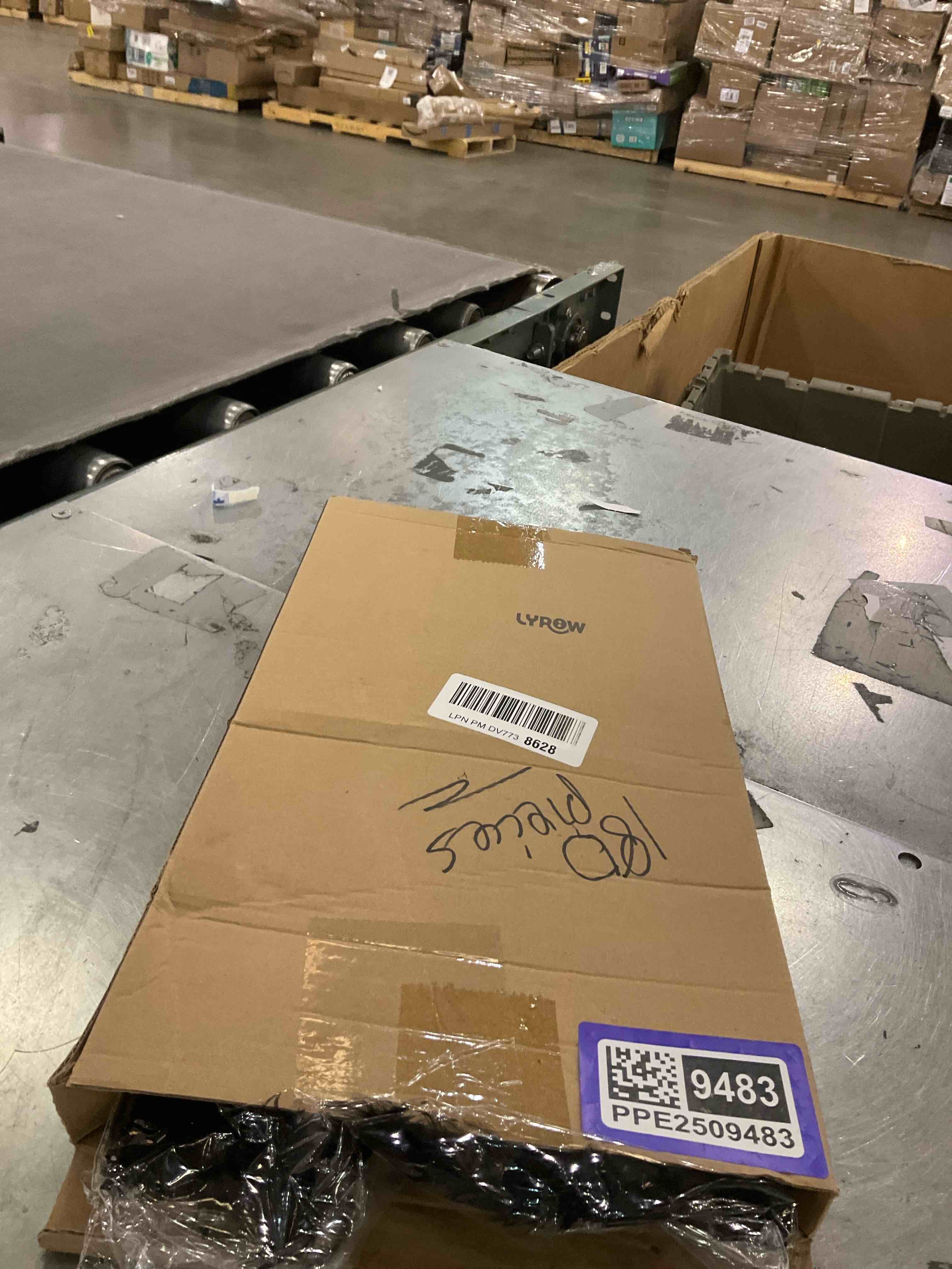 https://s3.amazonaws.com/lotting-images-prod/bidfta/PPE2509483_1746710717588.jpeg