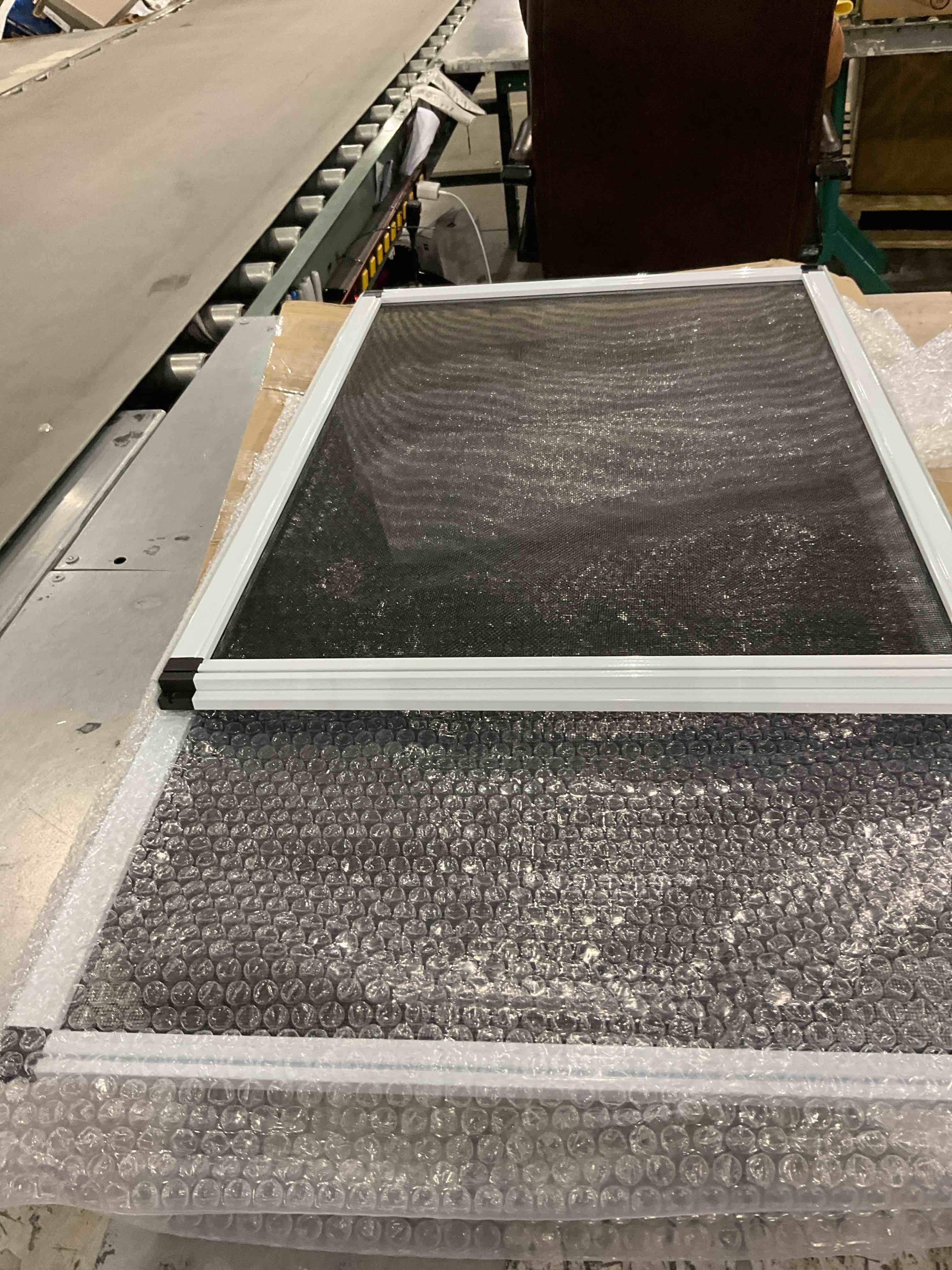 https://s3.amazonaws.com/lotting-images-prod/bidfta/PPE2509729_1746792140091.jpeg