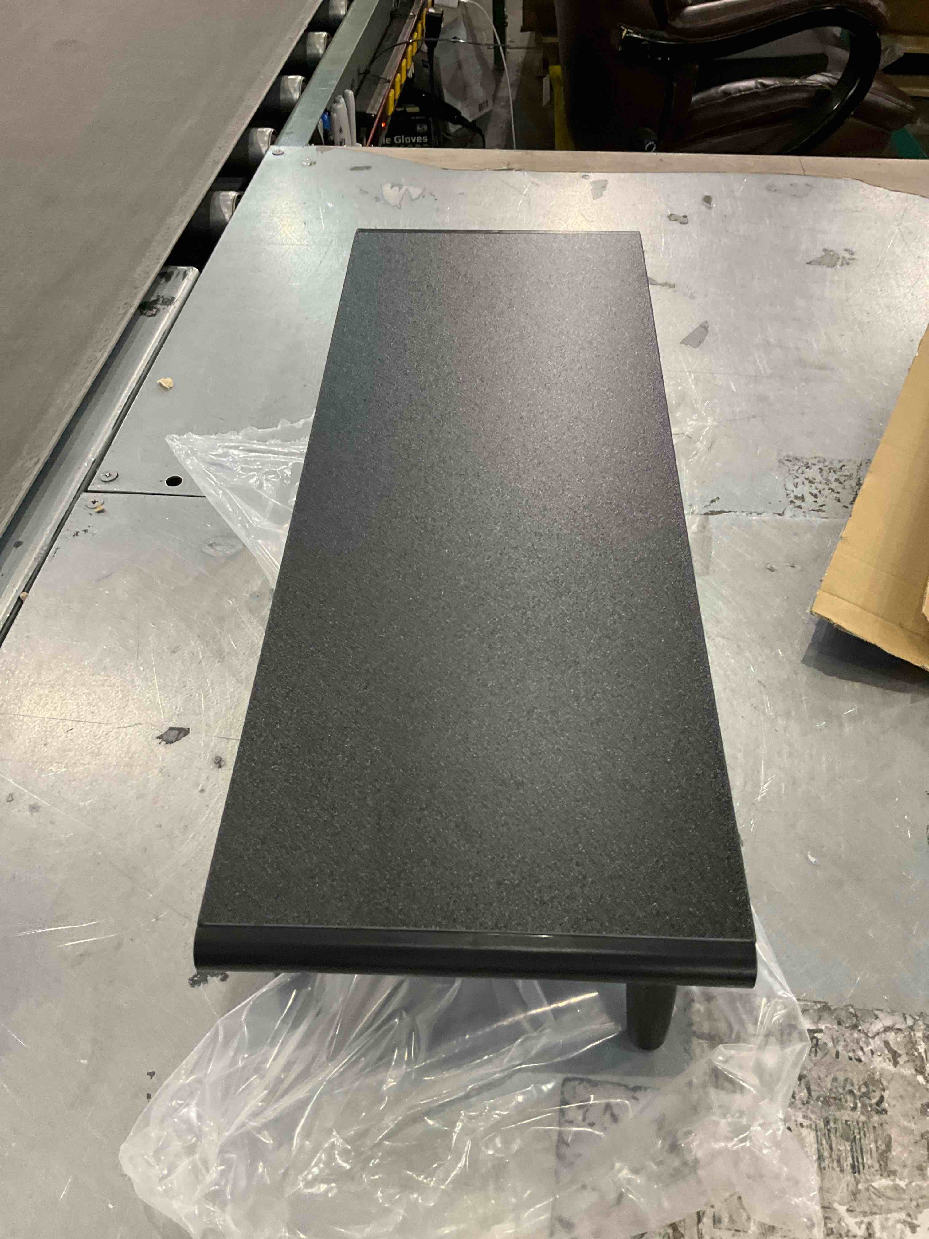 https://s3.amazonaws.com/lotting-images-prod/bidfta/PPE2509736_1746790138132.jpeg
