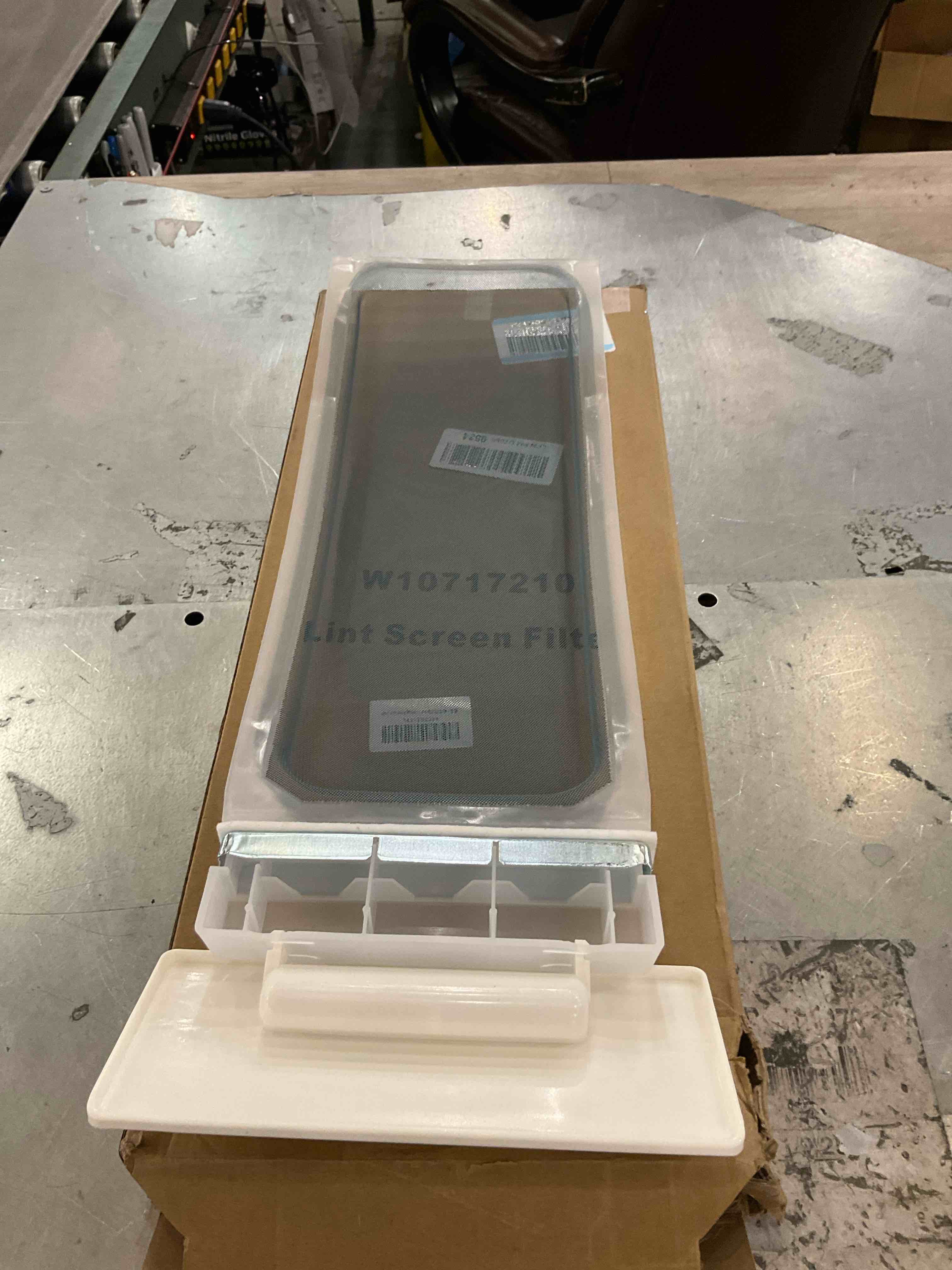 https://s3.amazonaws.com/lotting-images-prod/bidfta/PPE2509761_1746729157107.jpeg