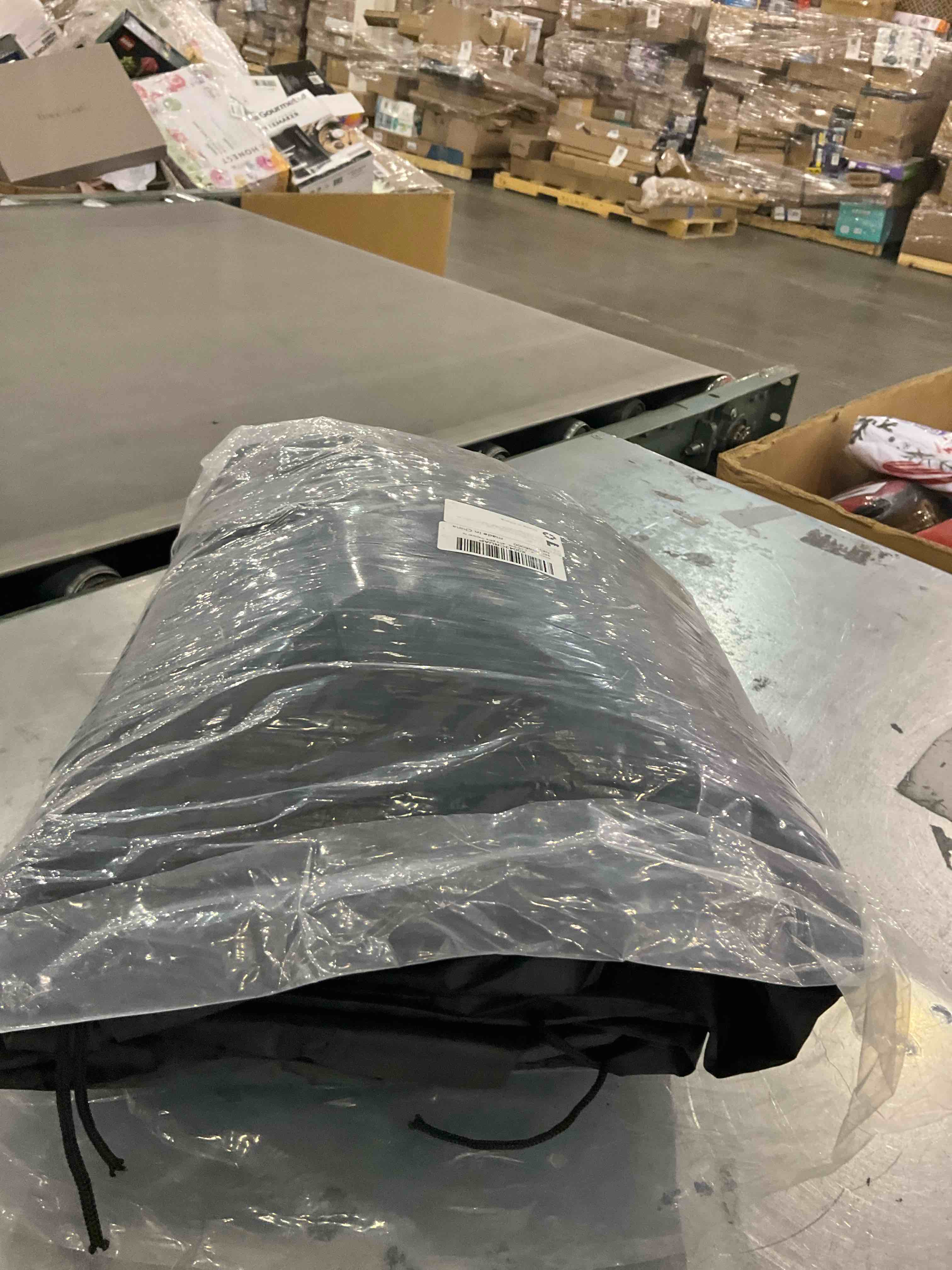https://s3.amazonaws.com/lotting-images-prod/bidfta/PPE2509879_1746796952152.jpeg