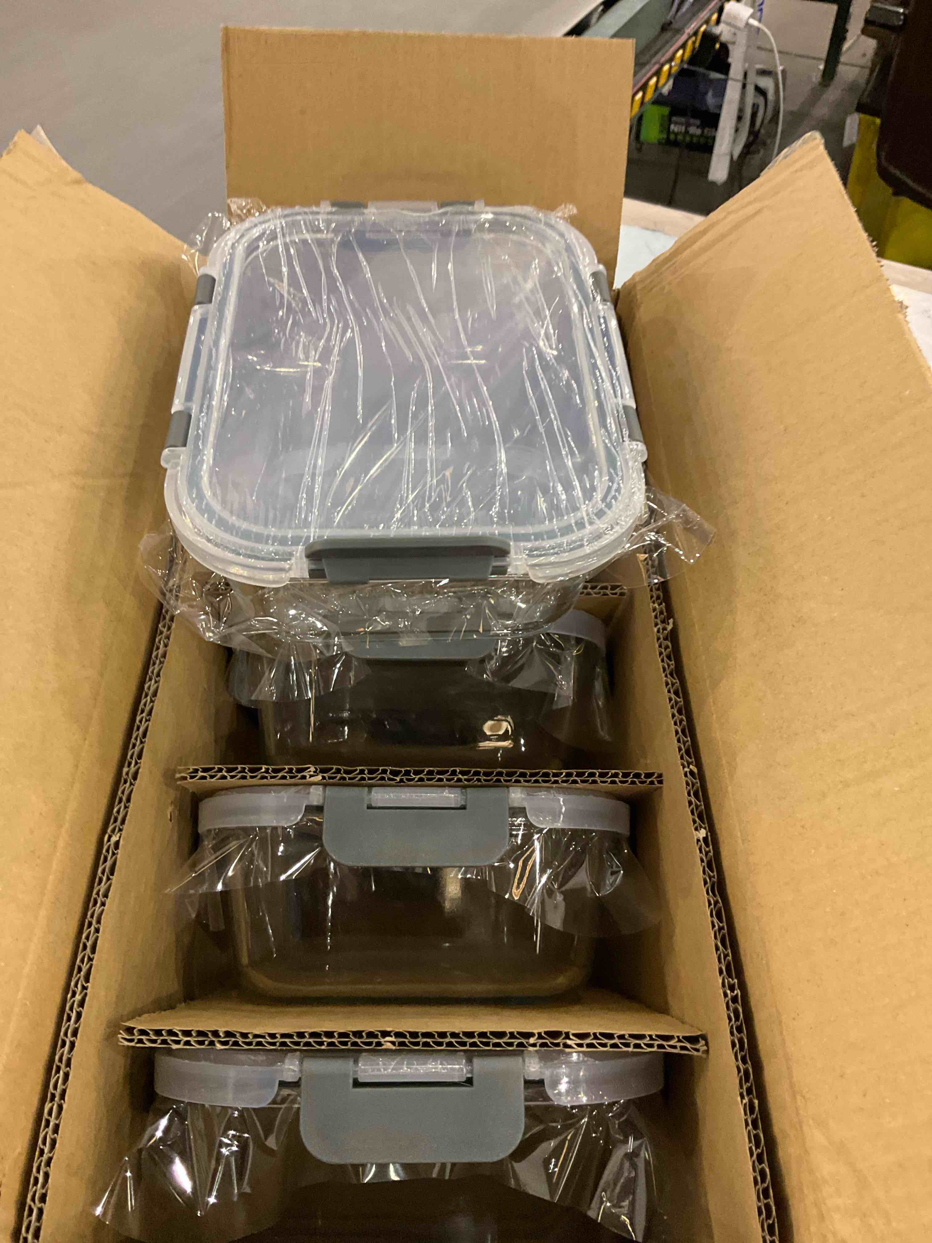https://s3.amazonaws.com/lotting-images-prod/bidfta/PPE2510052_1746803977507.jpeg