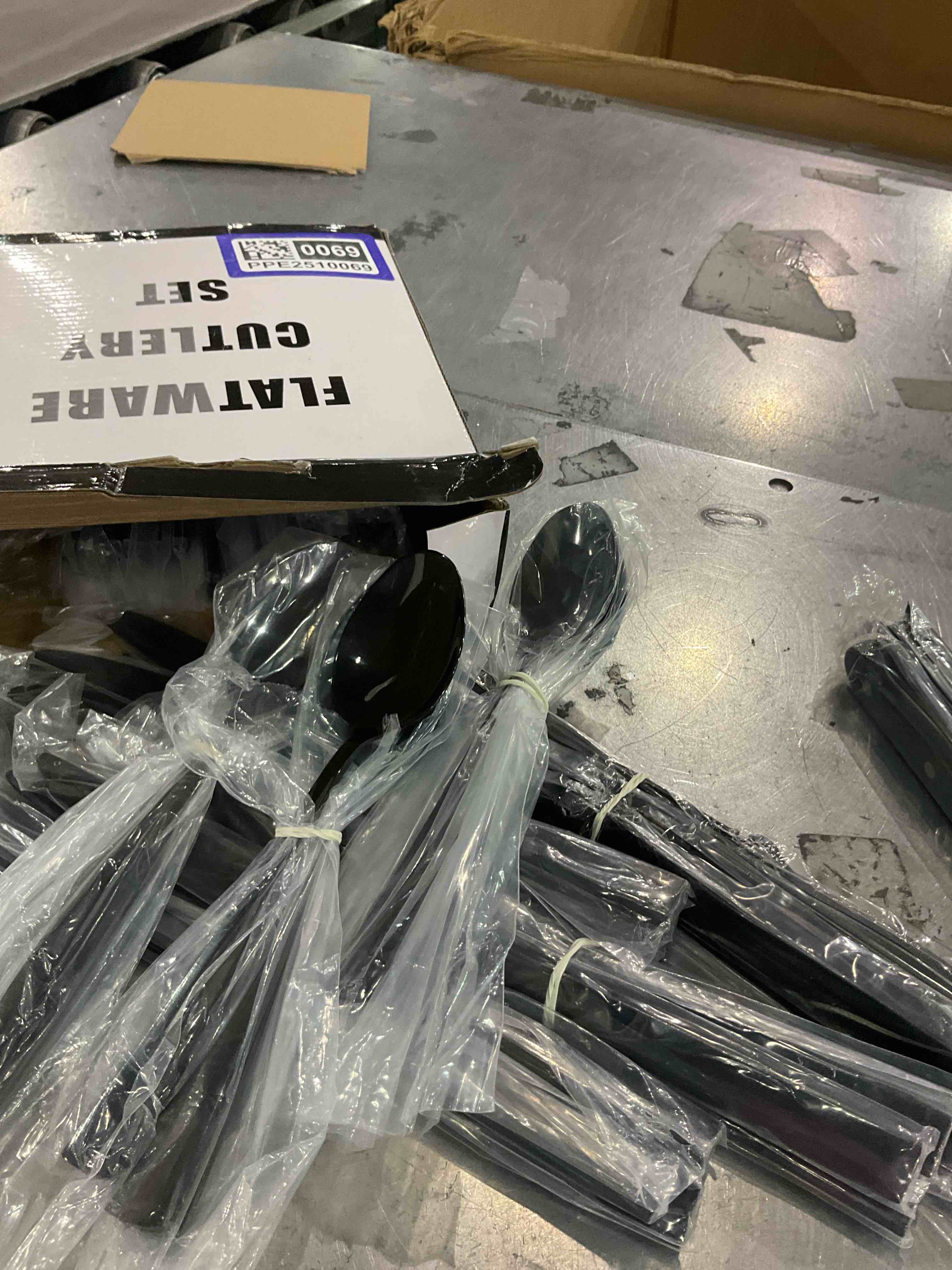 https://s3.amazonaws.com/lotting-images-prod/bidfta/PPE2510069_1747048150941.jpeg