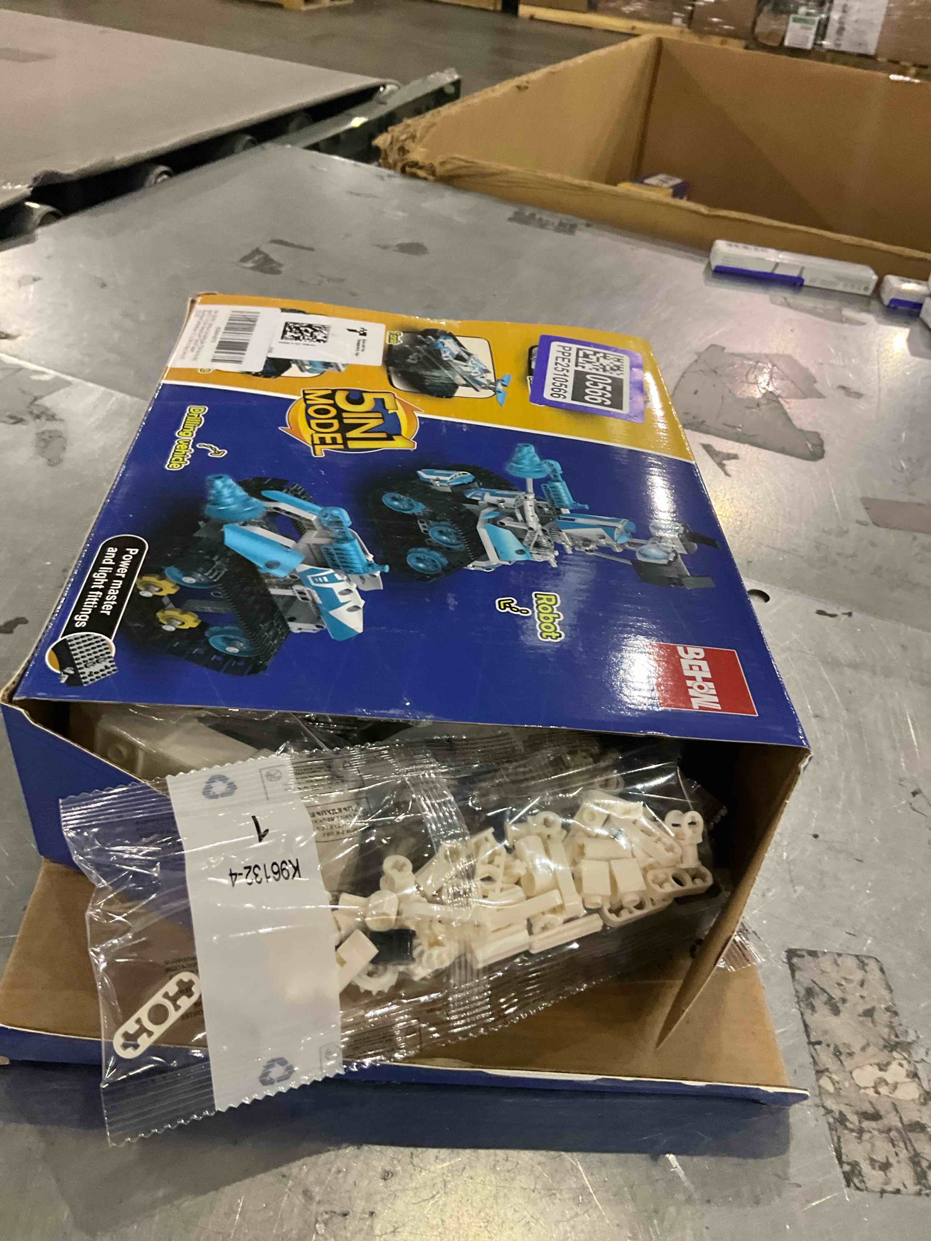 https://s3.amazonaws.com/lotting-images-prod/bidfta/PPE2510117_1747051072091.jpeg