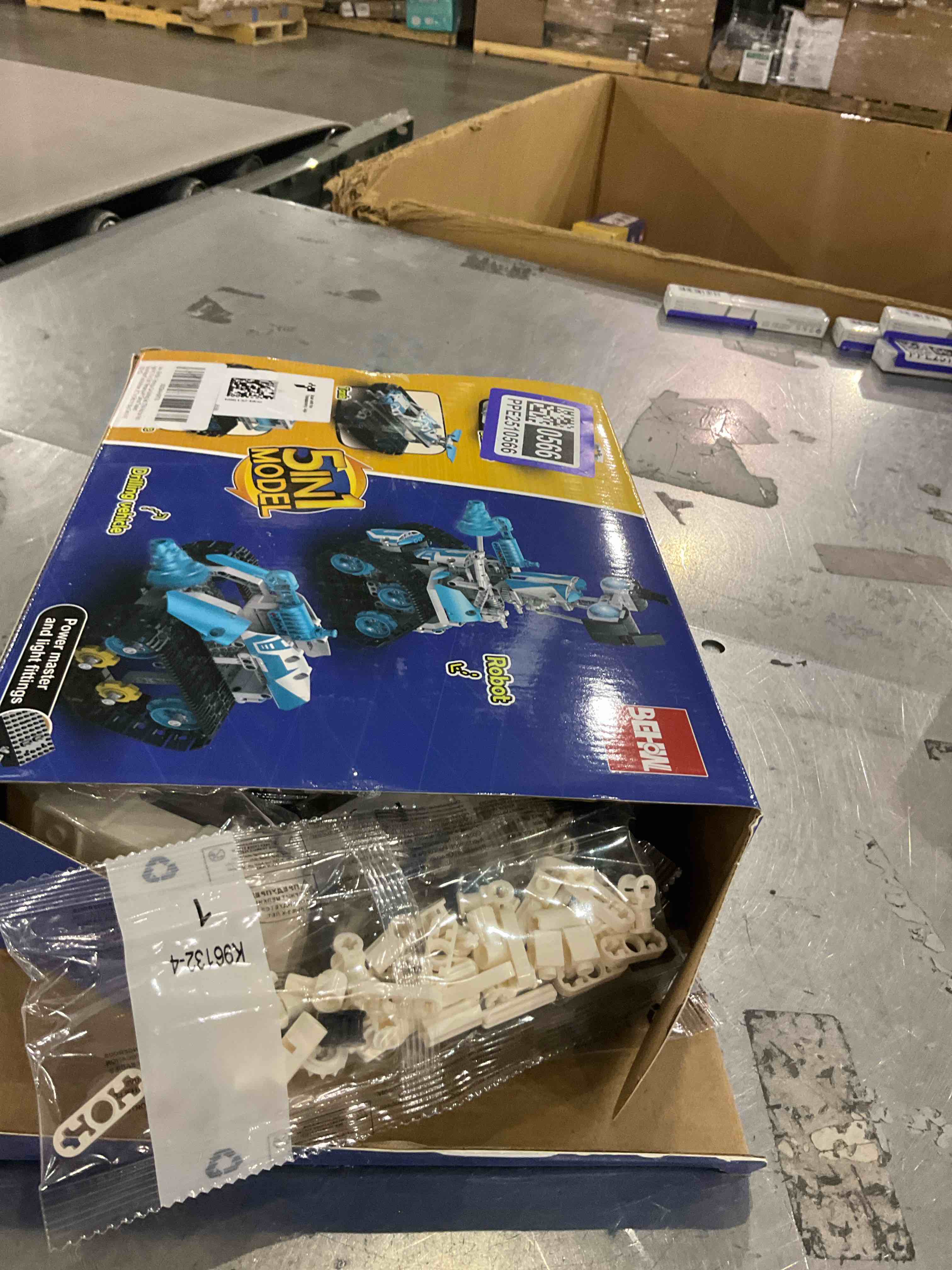 https://s3.amazonaws.com/lotting-images-prod/bidfta/PPE2510118_1747051073035.jpeg