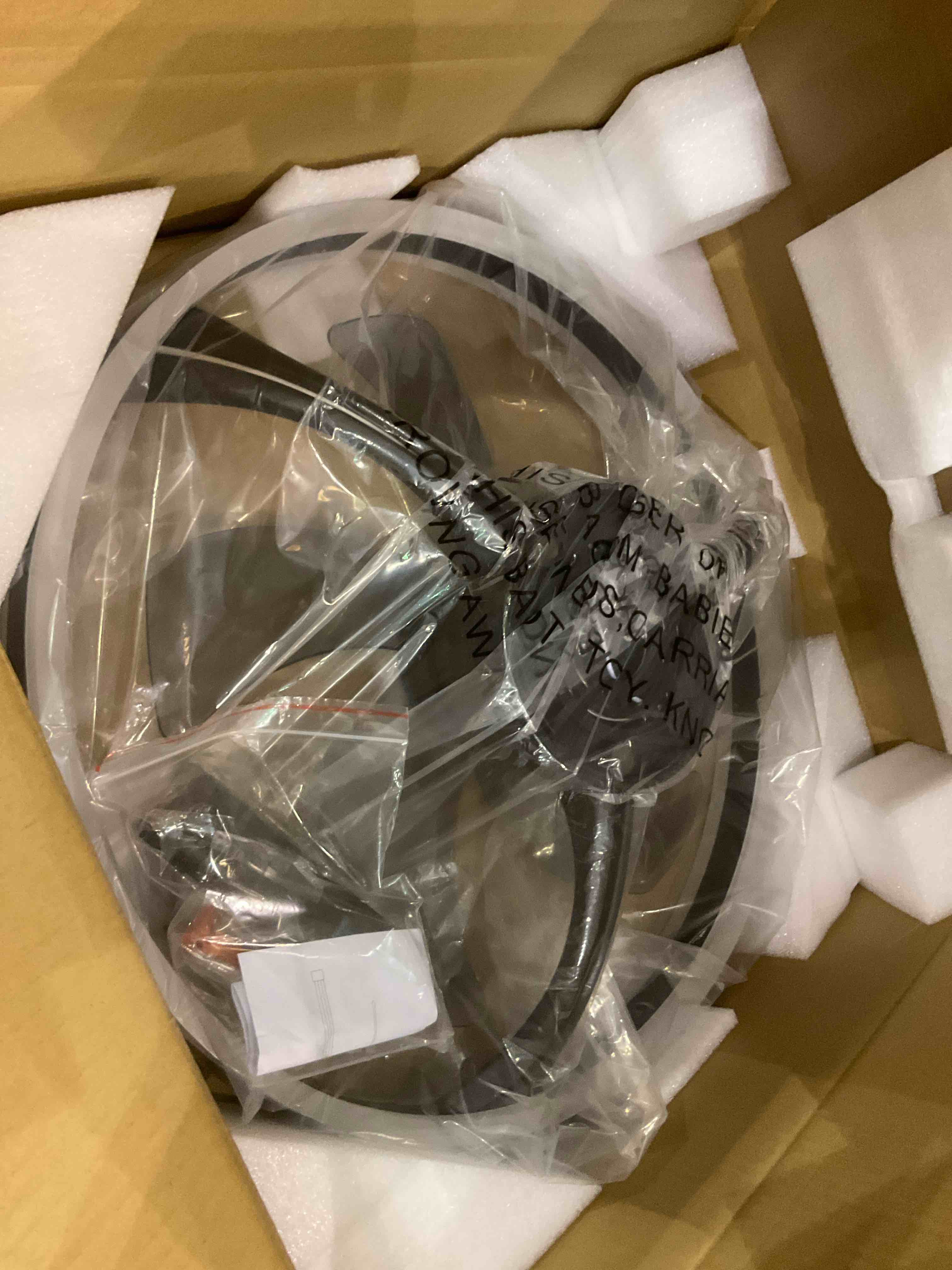 https://s3.amazonaws.com/lotting-images-prod/bidfta/PPE2510182_1746803151556.jpeg