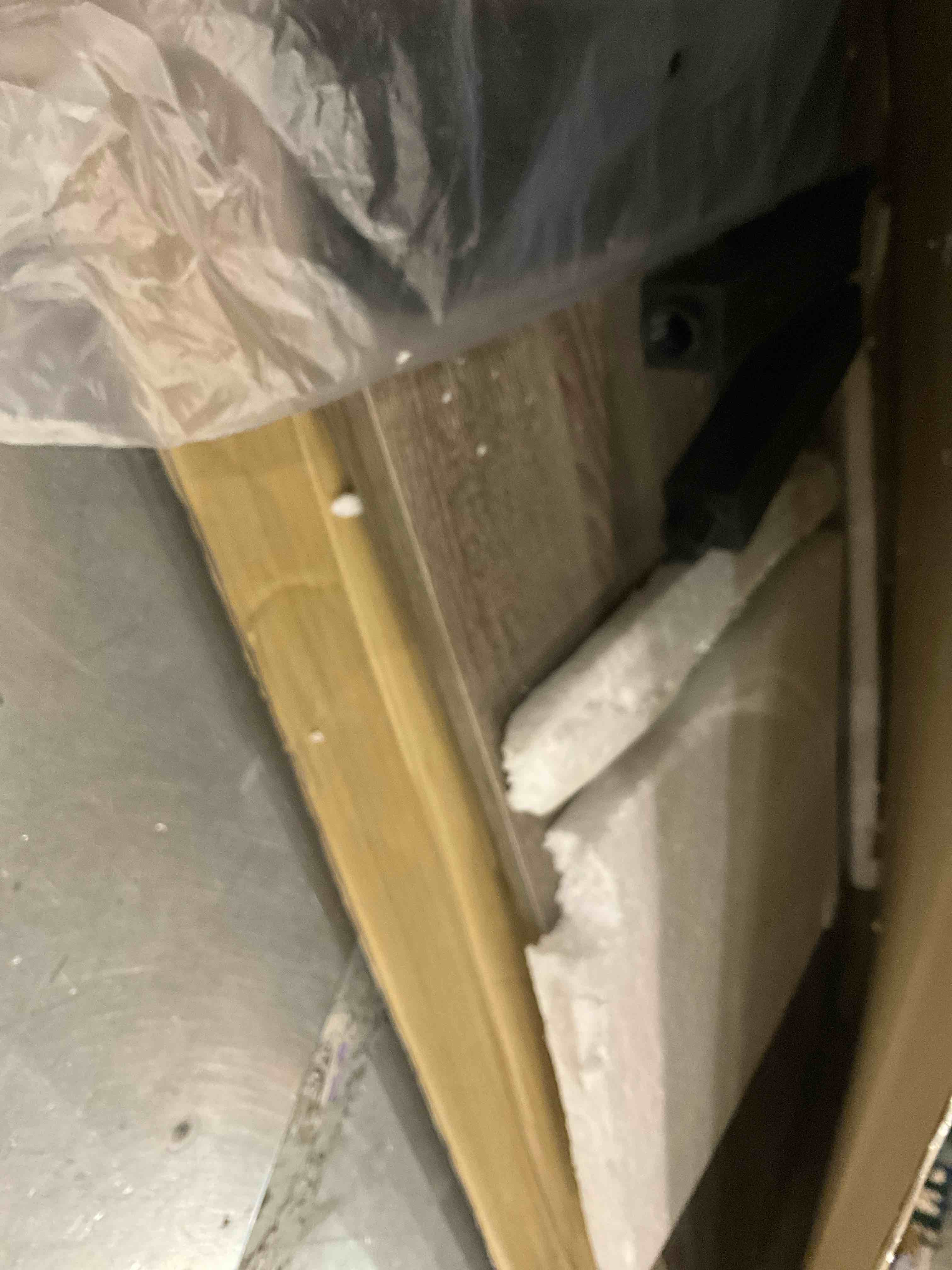 https://s3.amazonaws.com/lotting-images-prod/bidfta/PPE2510219_1746811890531.jpeg