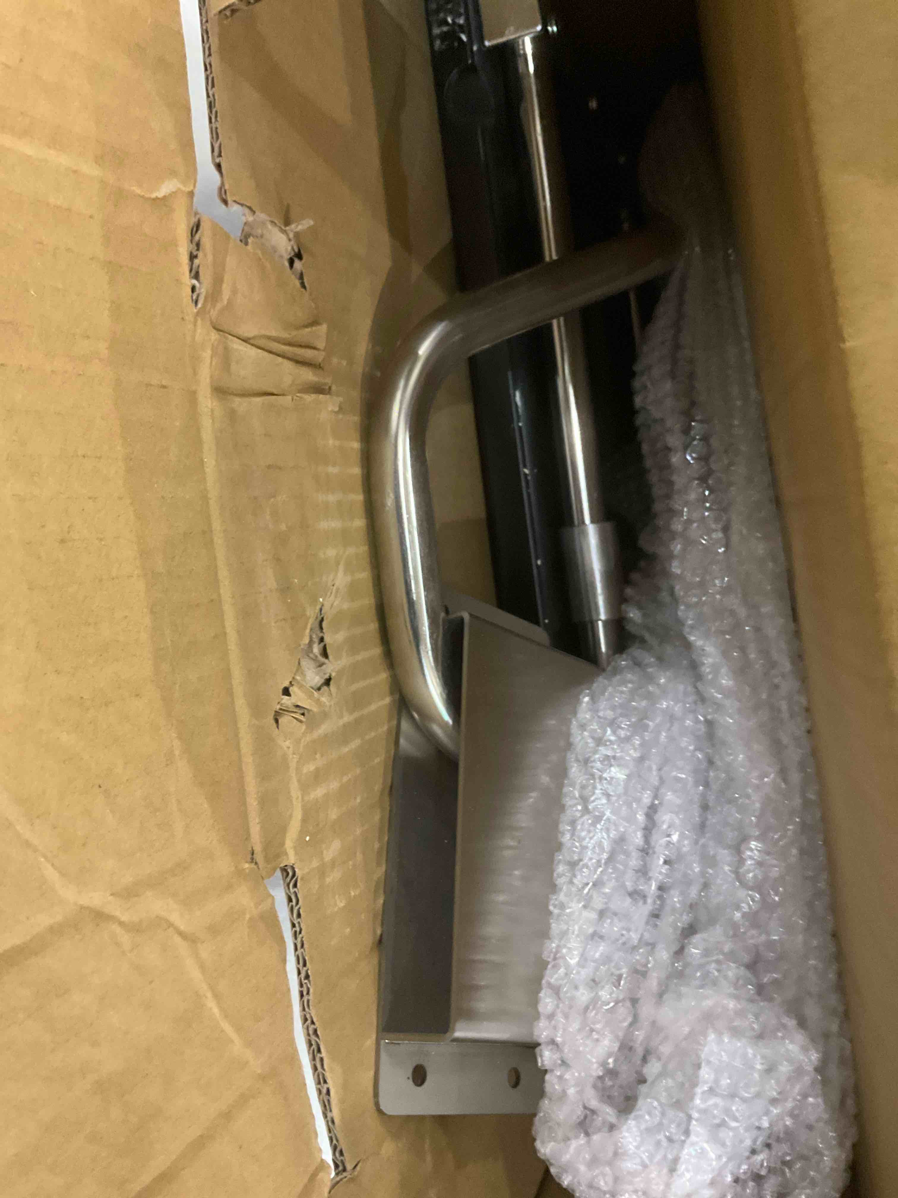https://s3.amazonaws.com/lotting-images-prod/bidfta/PPE2510239_1746810102002.jpeg