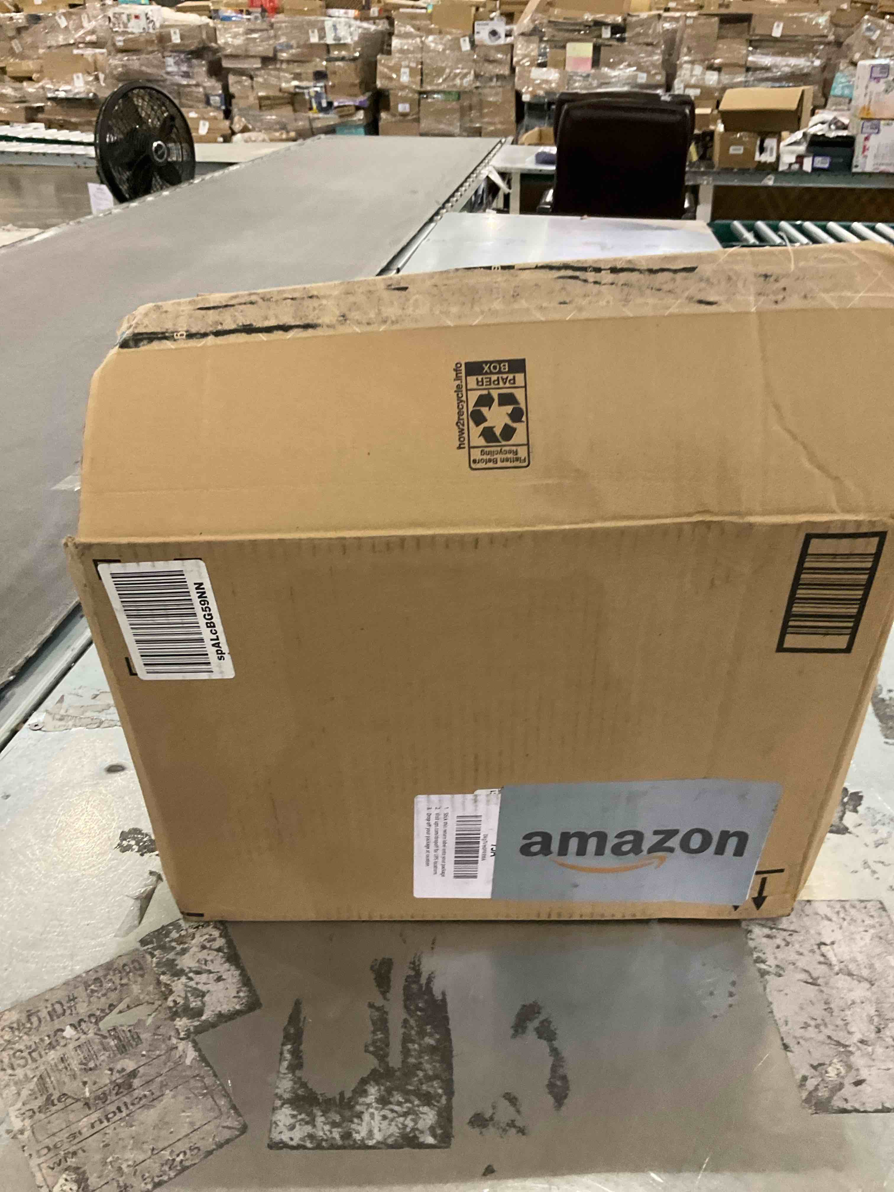 https://s3.amazonaws.com/lotting-images-prod/bidfta/PPE2510262_1746811041305.jpeg