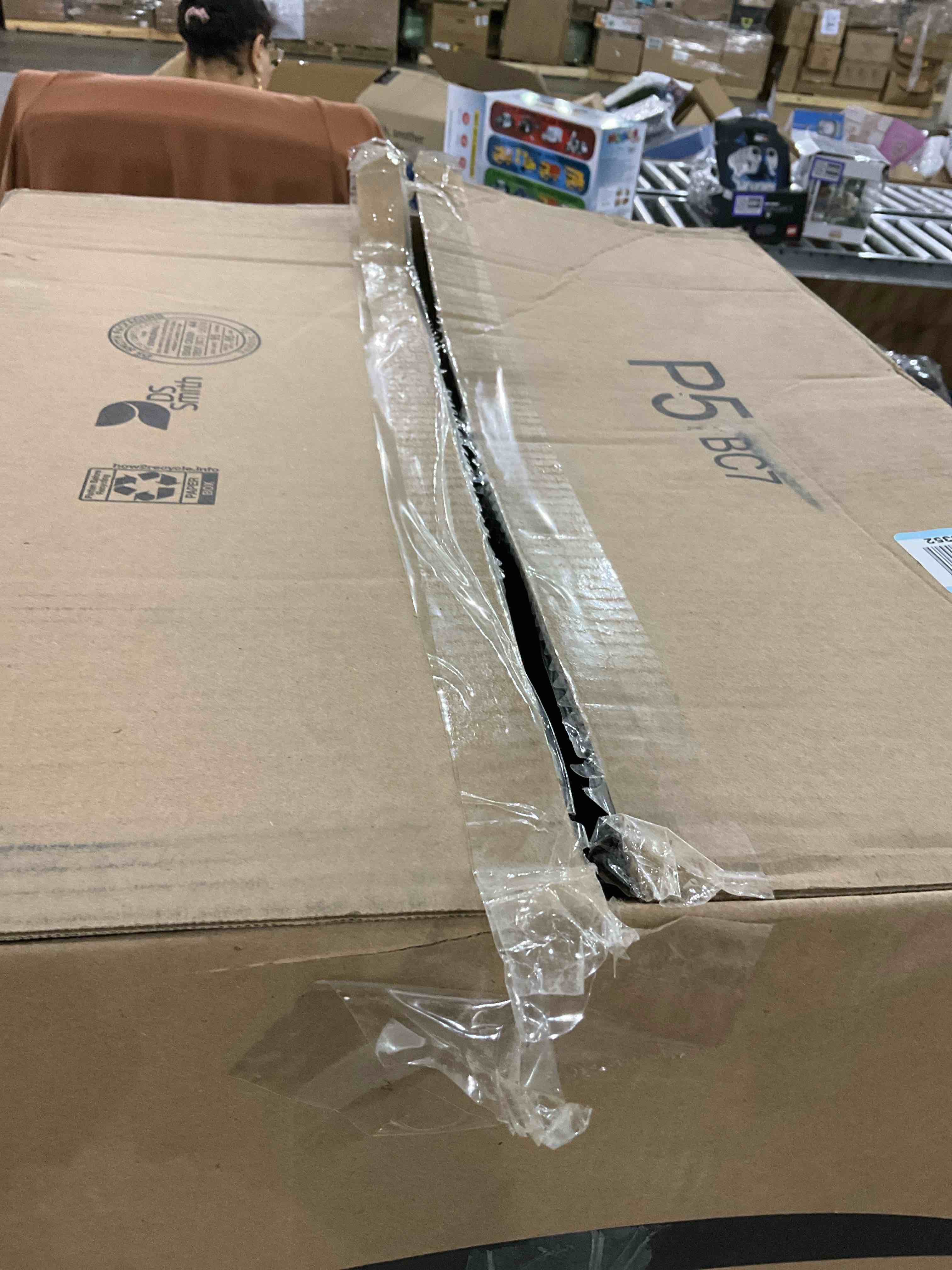 https://s3.amazonaws.com/lotting-images-prod/bidfta/PPE2510314_1747048973512.jpeg