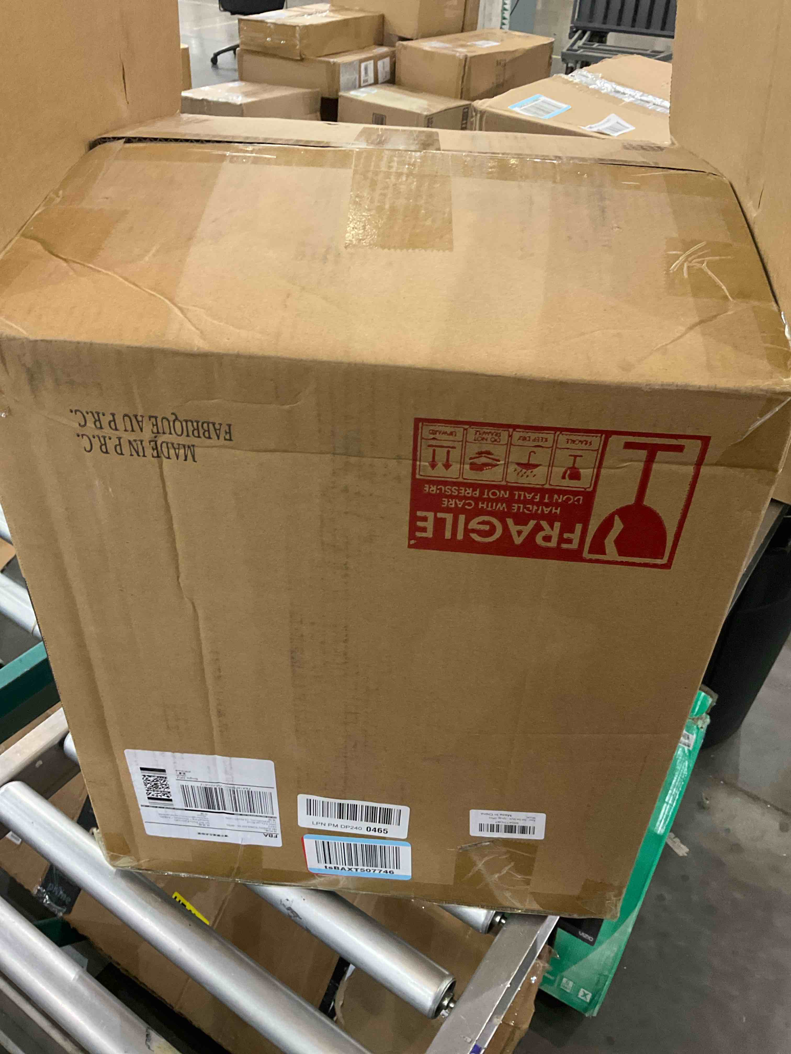 https://s3.amazonaws.com/lotting-images-prod/bidfta/PPE2510347_1746815049141.jpeg