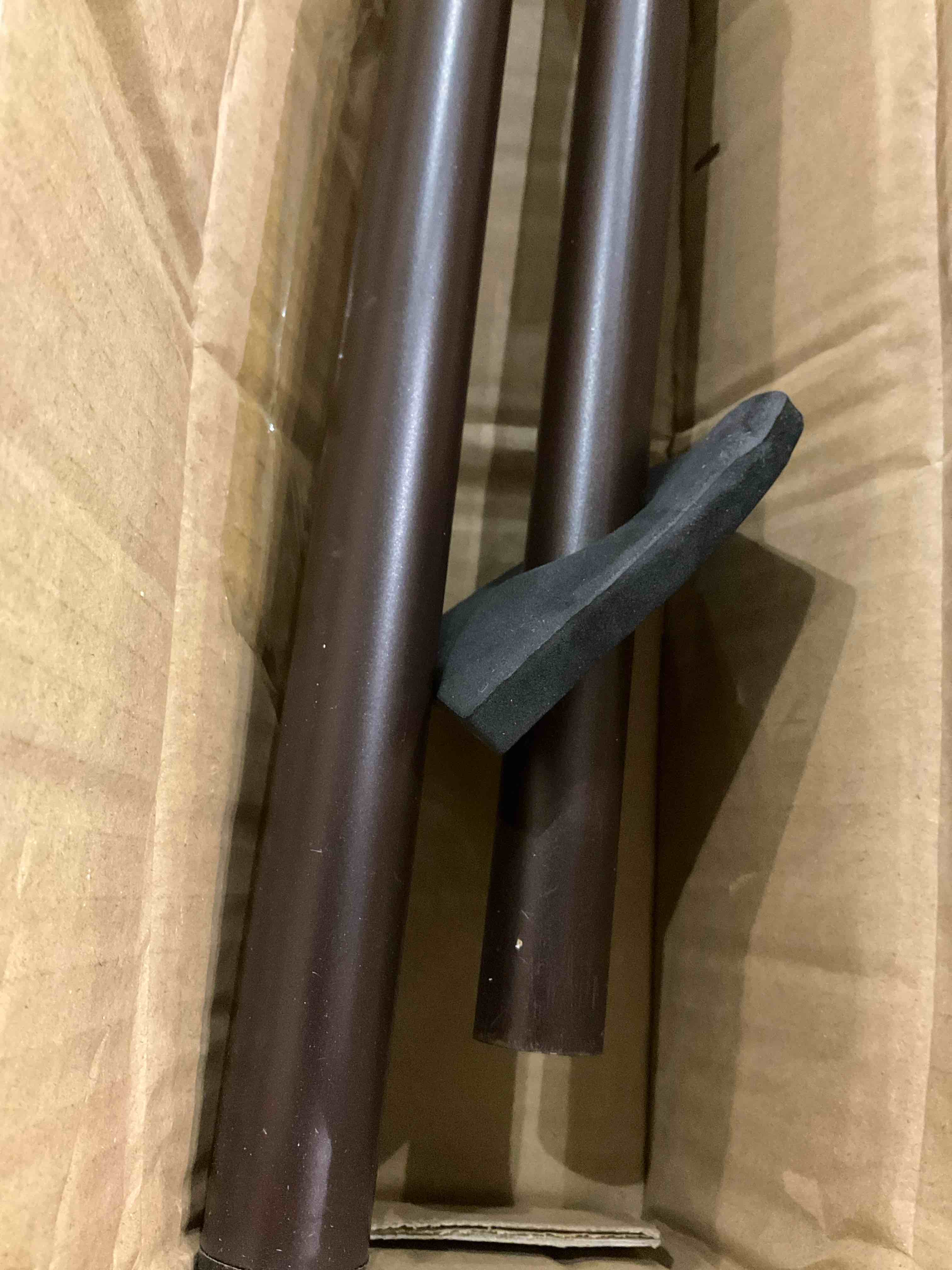 https://s3.amazonaws.com/lotting-images-prod/bidfta/PPE2510524_1747049033817.jpeg