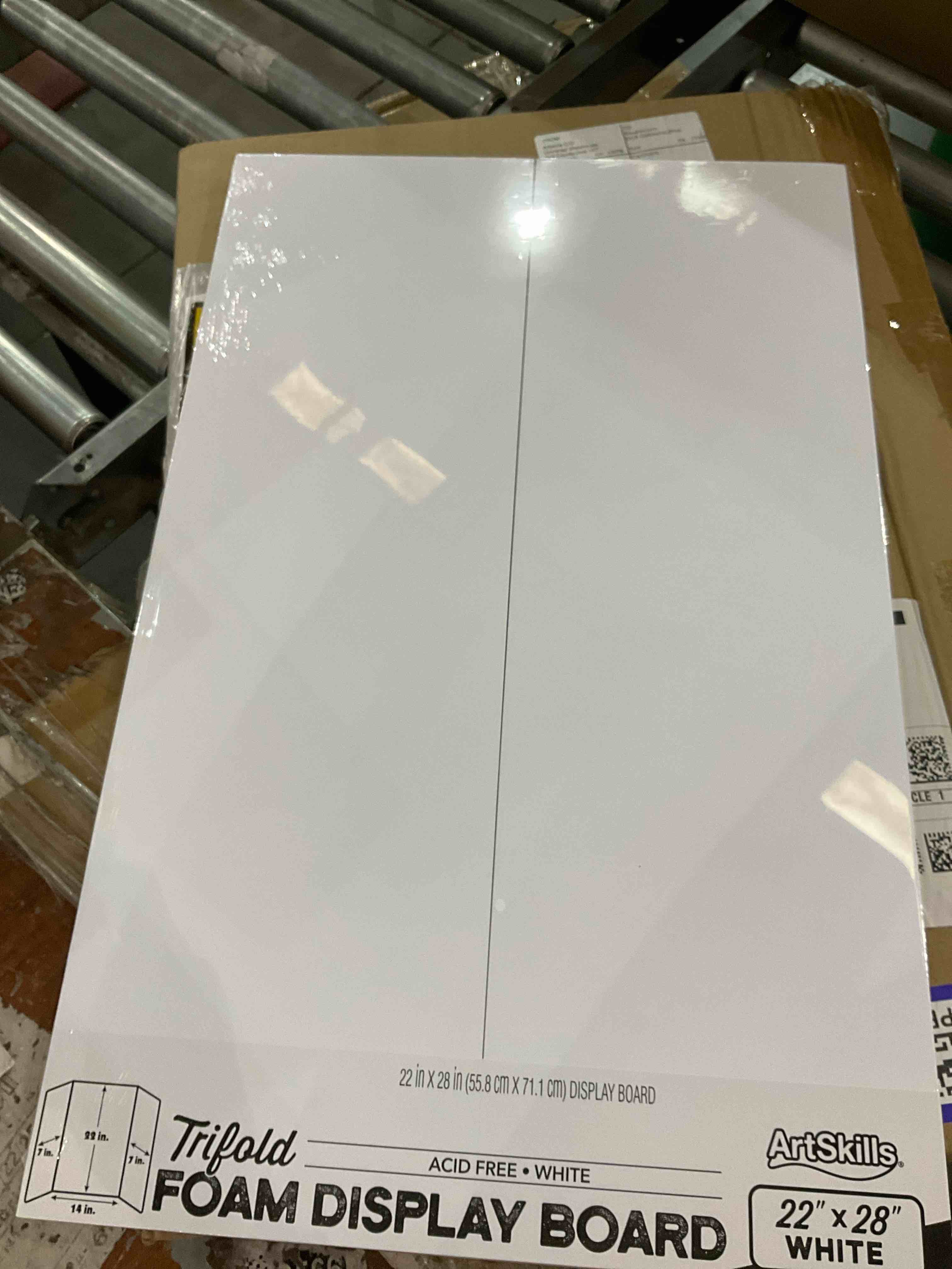 https://s3.amazonaws.com/lotting-images-prod/bidfta/PPE2510701_1747056756869.jpeg