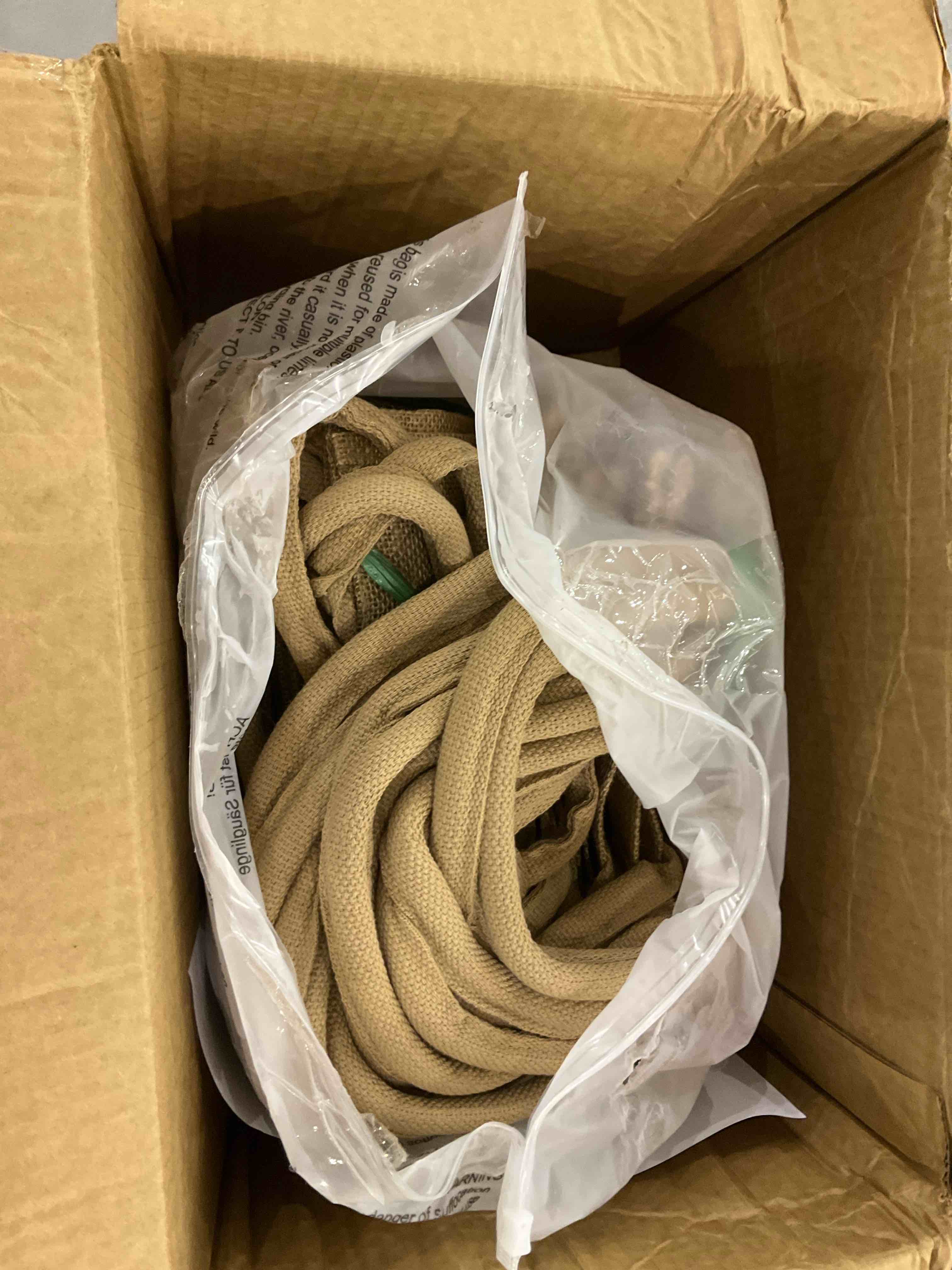 https://s3.amazonaws.com/lotting-images-prod/bidfta/PPE2510777_1747053933544.jpeg