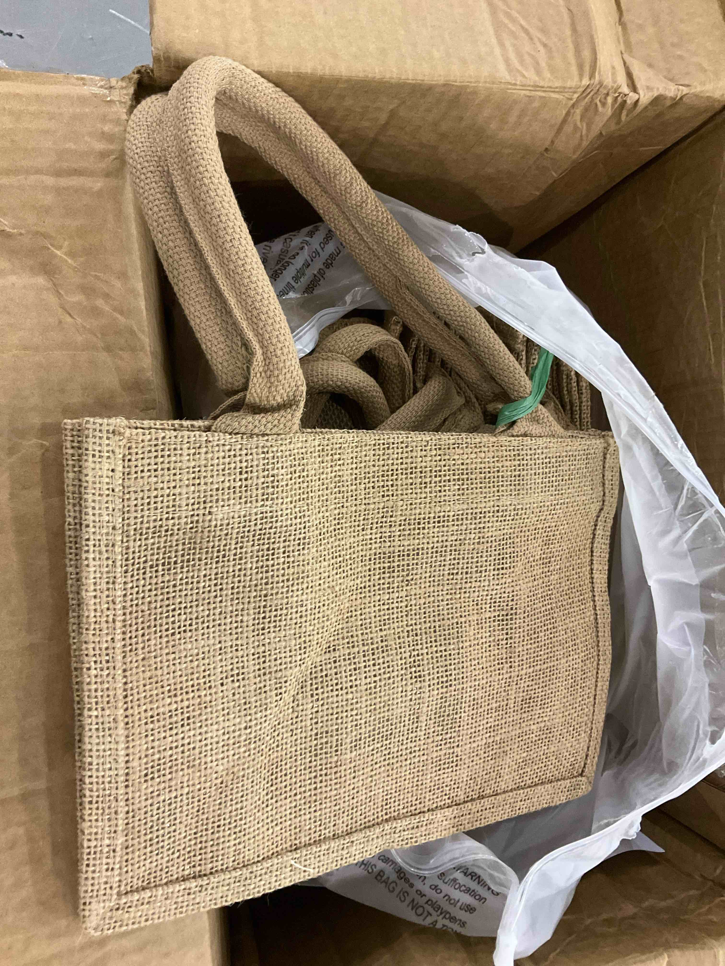 https://s3.amazonaws.com/lotting-images-prod/bidfta/PPE2510777_1747053941822.jpeg