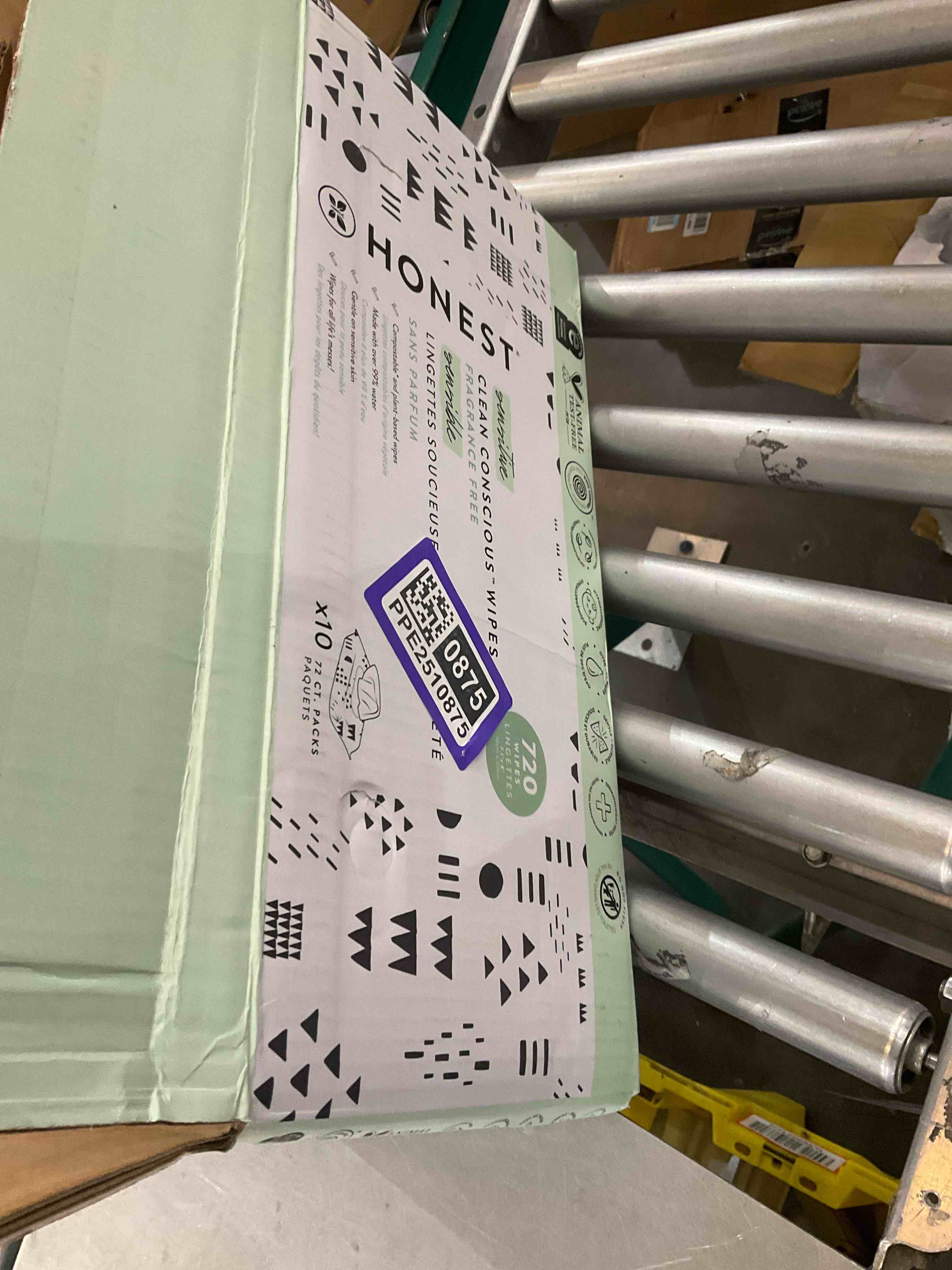 https://s3.amazonaws.com/lotting-images-prod/bidfta/PPE2510875_1747063838267.jpeg
