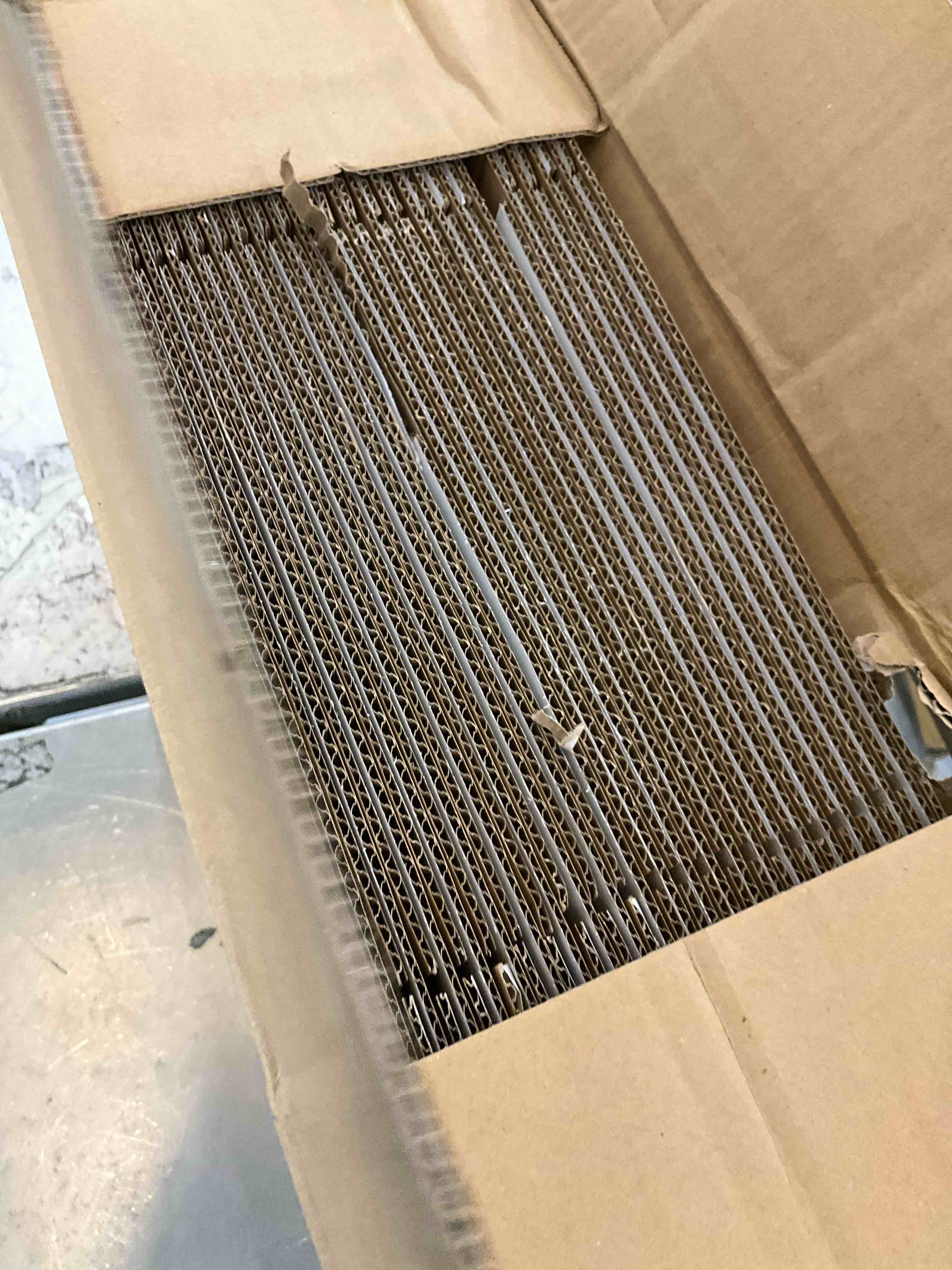 https://s3.amazonaws.com/lotting-images-prod/bidfta/PPE2510945_1747059050810.jpeg