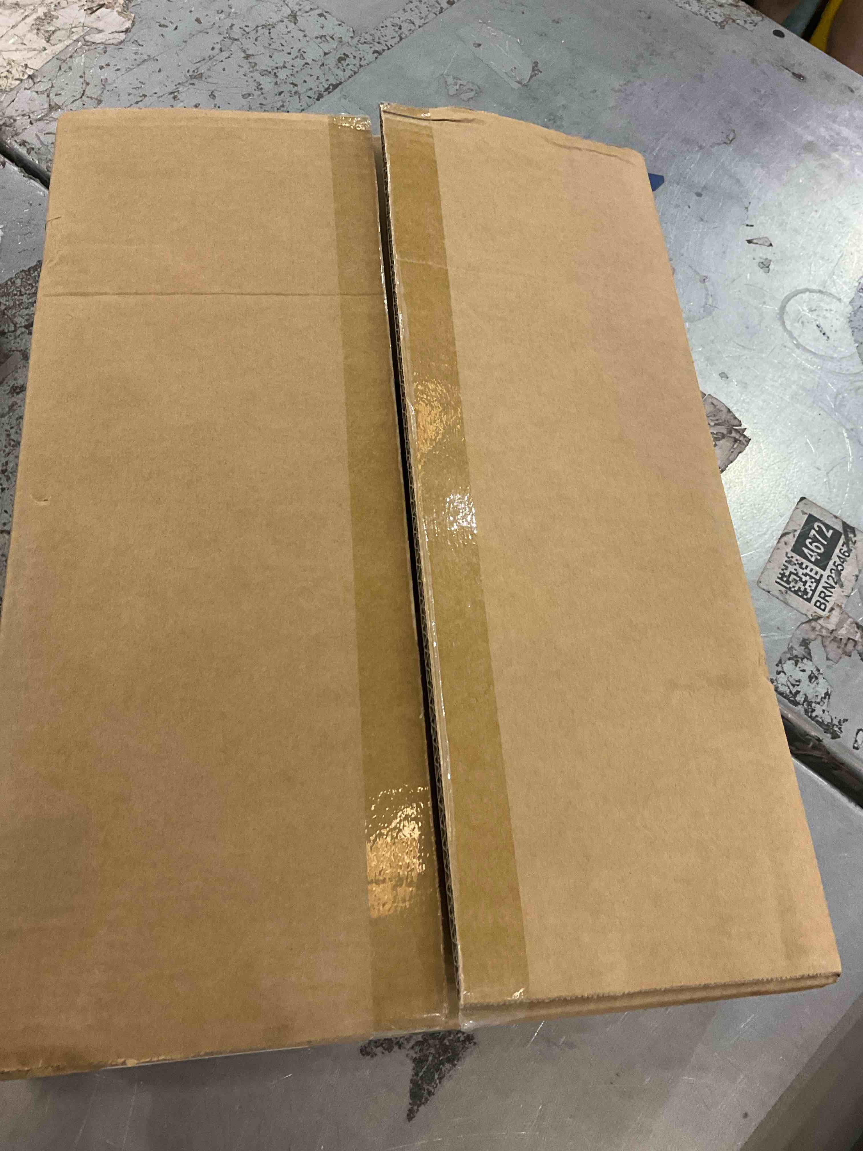 https://s3.amazonaws.com/lotting-images-prod/bidfta/PPE2511034_1747059579638.jpeg