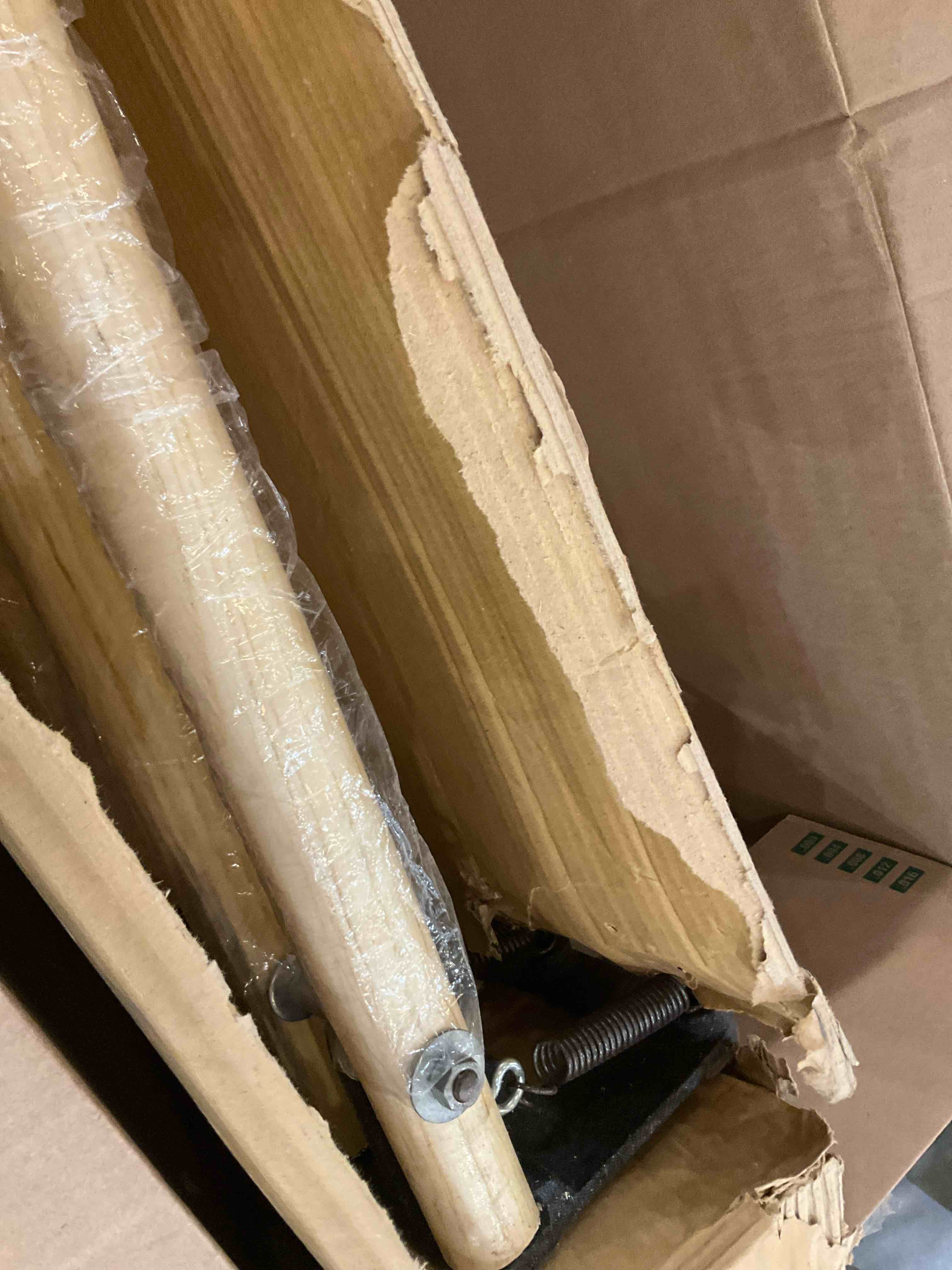 https://s3.amazonaws.com/lotting-images-prod/bidfta/PPE2511213_1747068495261.jpeg