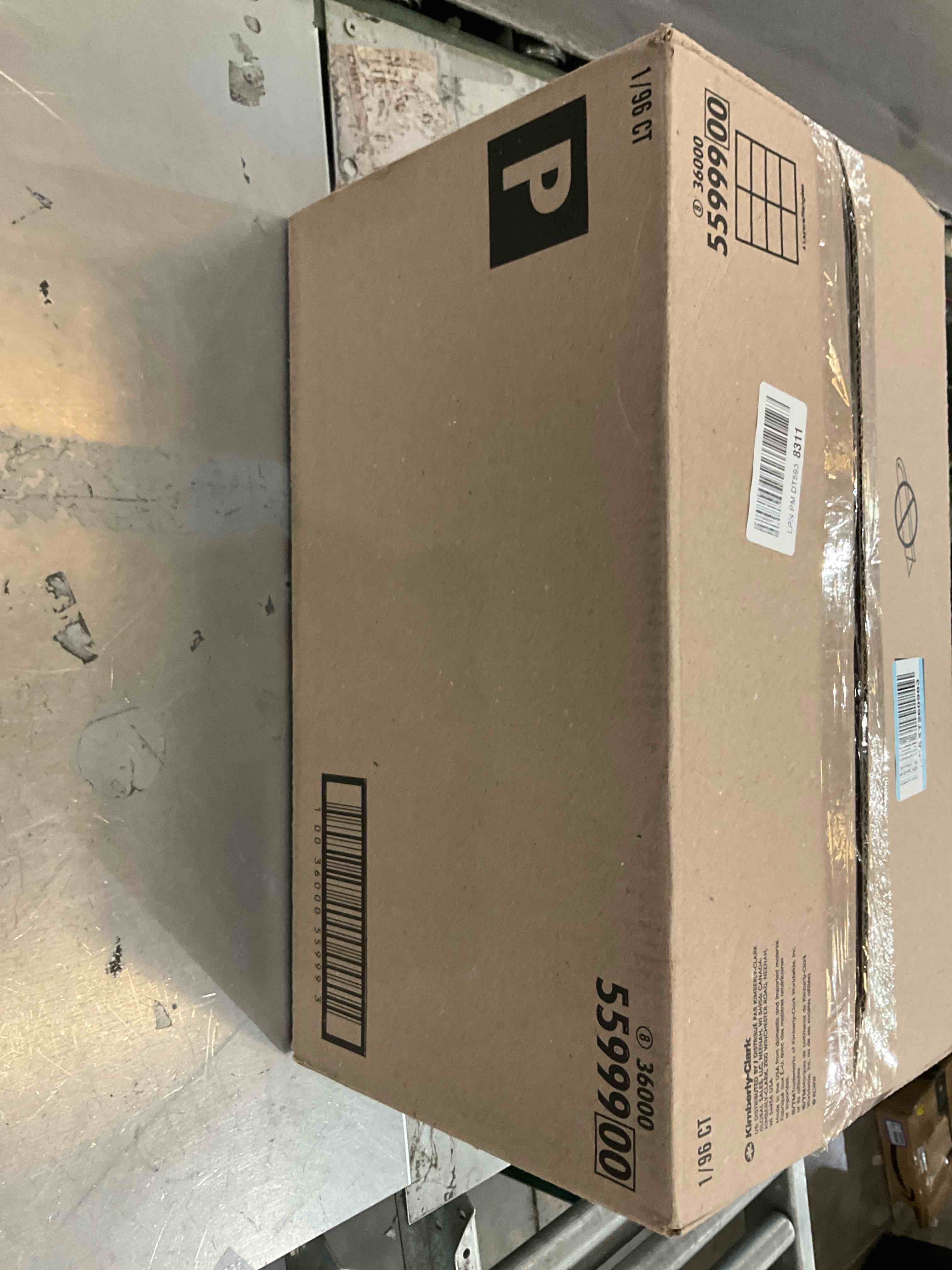 https://s3.amazonaws.com/lotting-images-prod/bidfta/PPE2511236_1747070880126.jpeg
