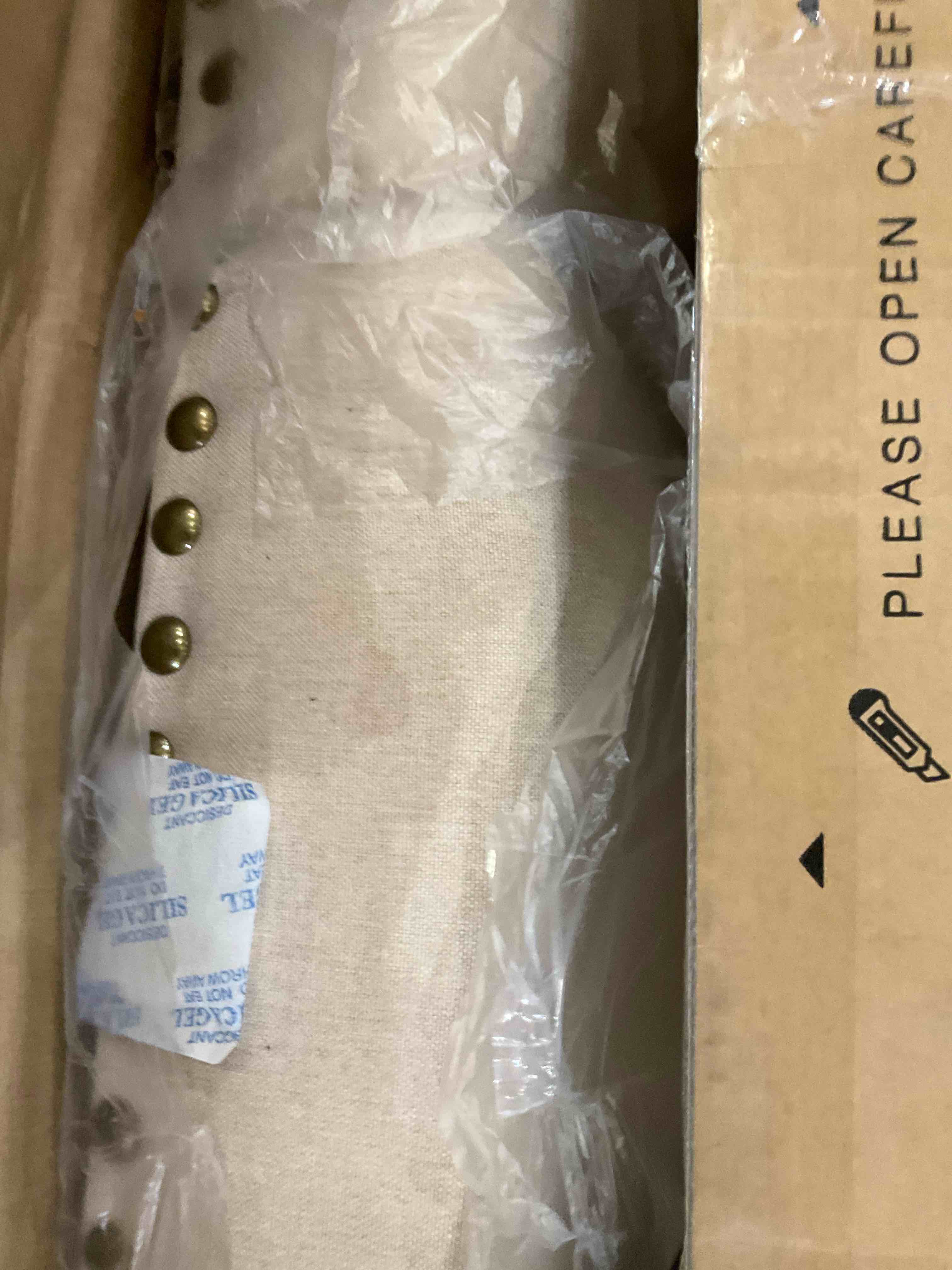 https://s3.amazonaws.com/lotting-images-prod/bidfta/PPE2536075_1751553629465.jpeg