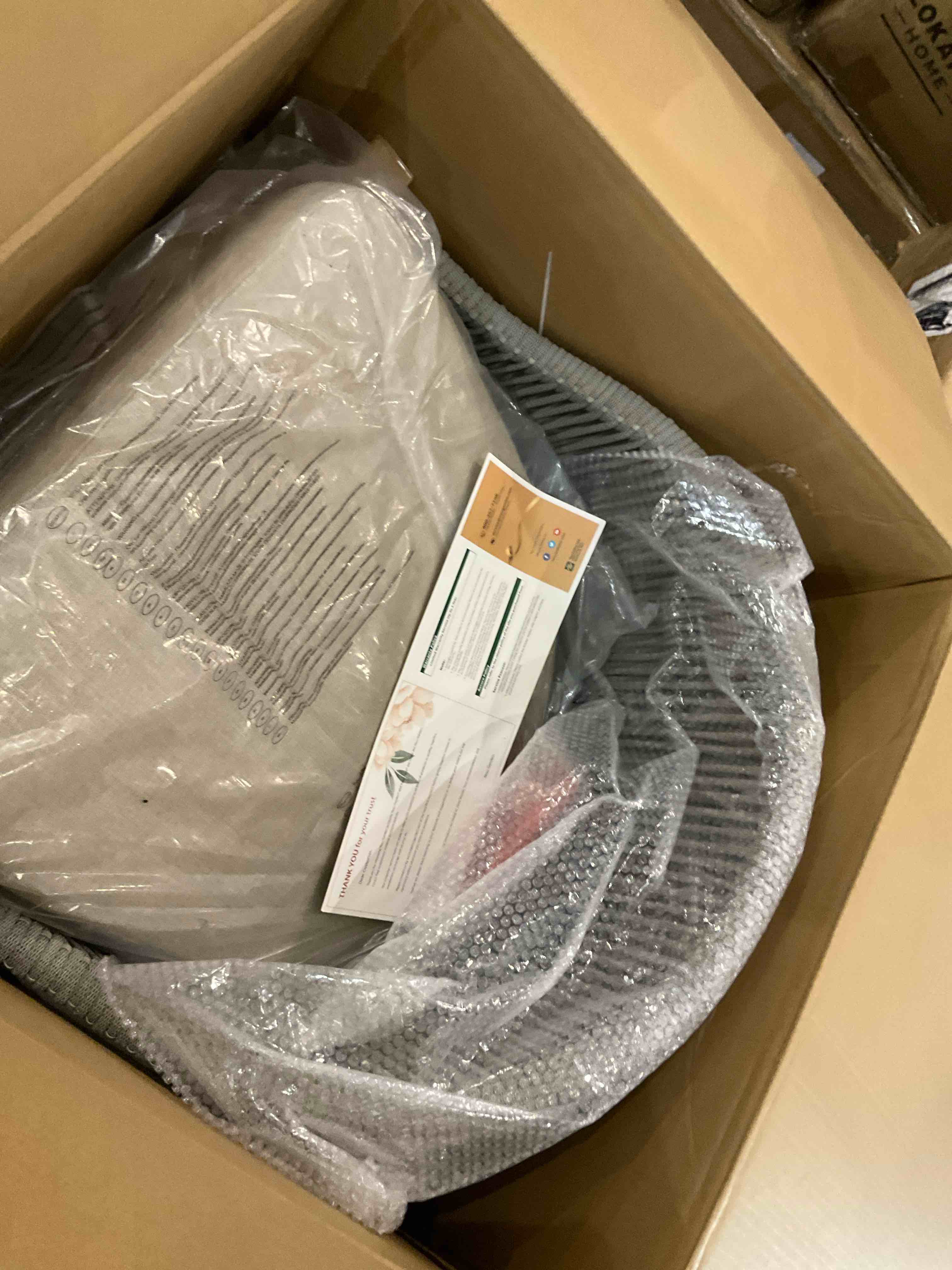 https://s3.amazonaws.com/lotting-images-prod/bidfta/PPE2536155_1751565054529.jpeg