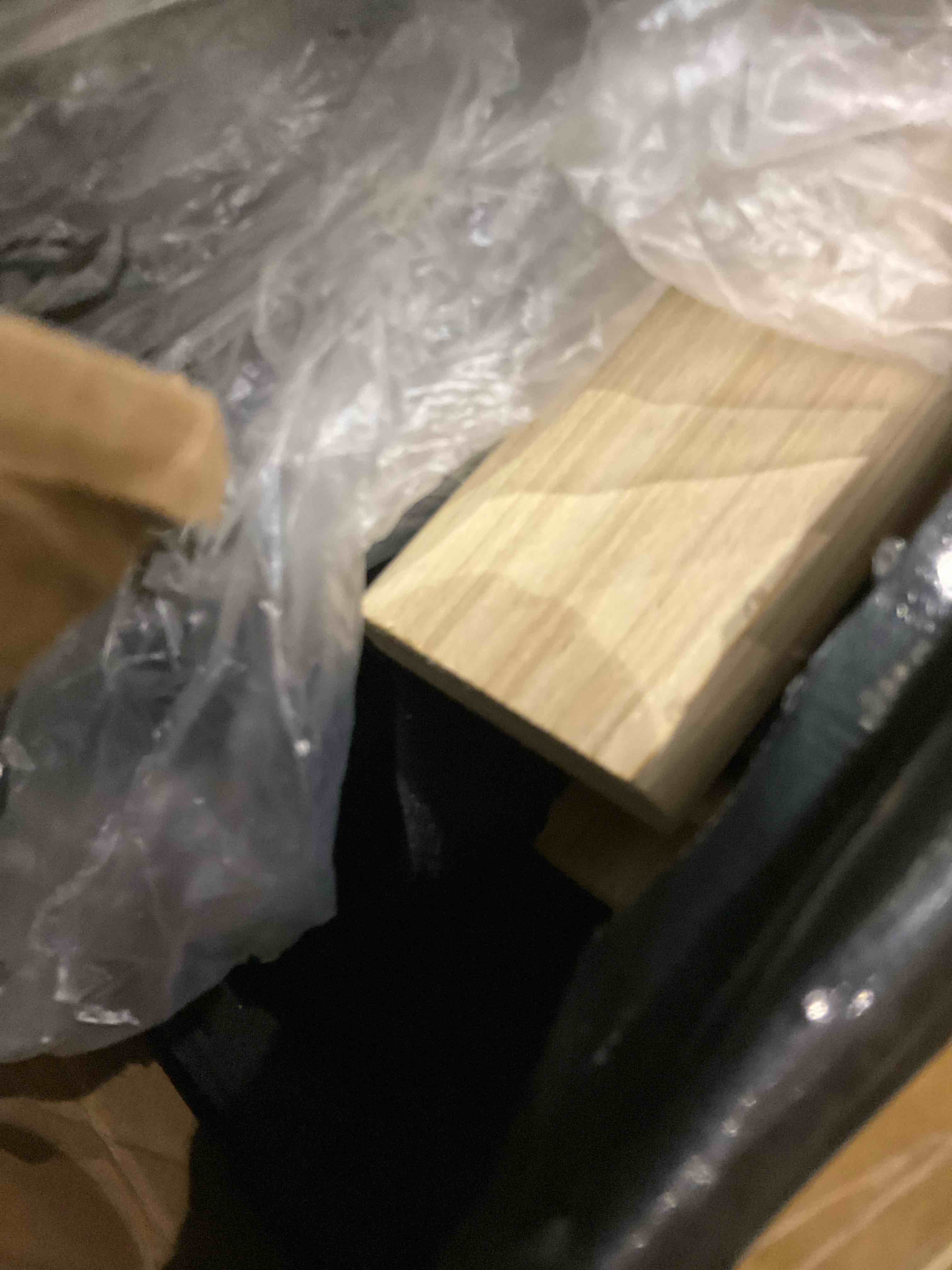 https://s3.amazonaws.com/lotting-images-prod/bidfta/PPE2536178_1751887780711.jpeg