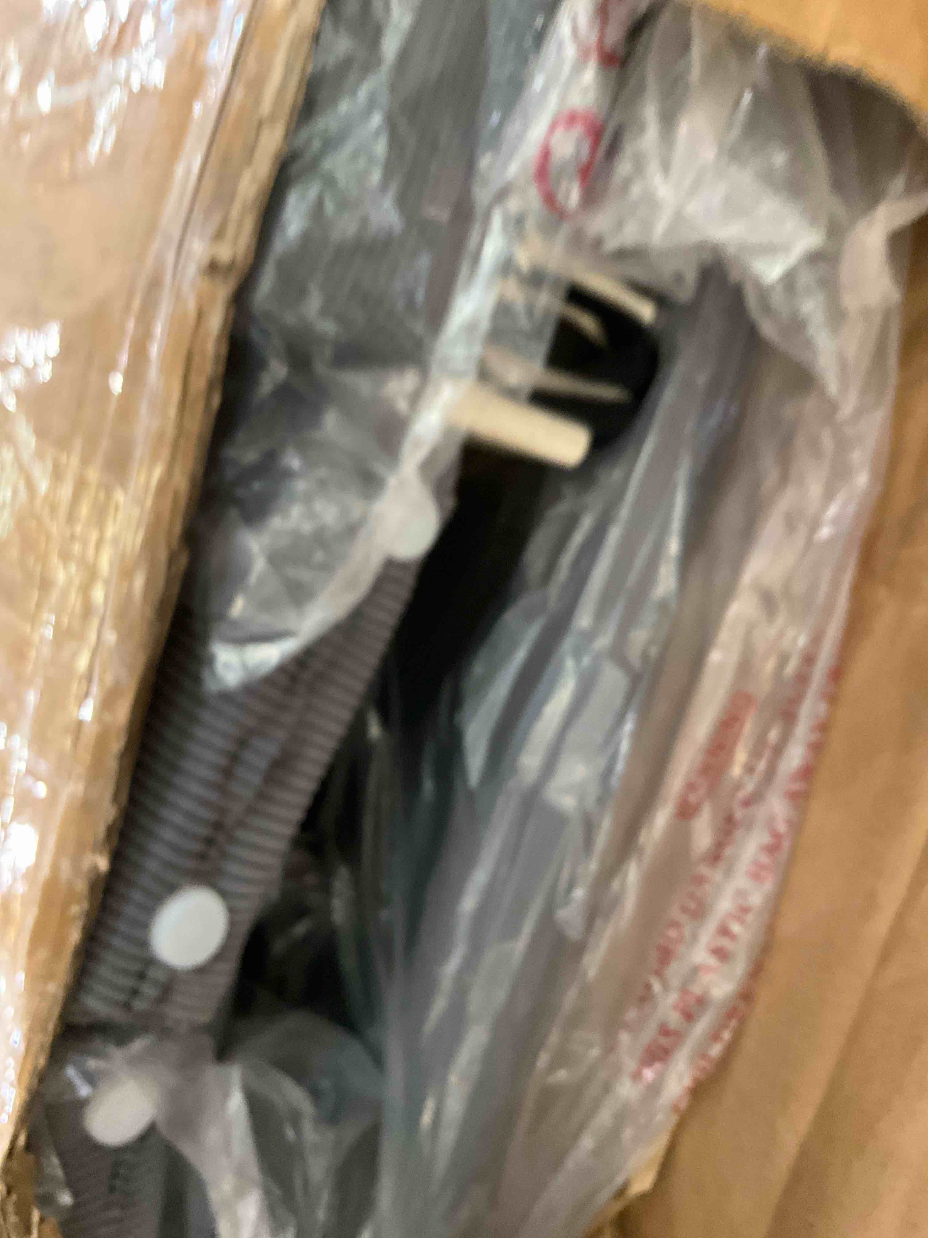 https://s3.amazonaws.com/lotting-images-prod/bidfta/PPE2536524_1751990295724.jpeg