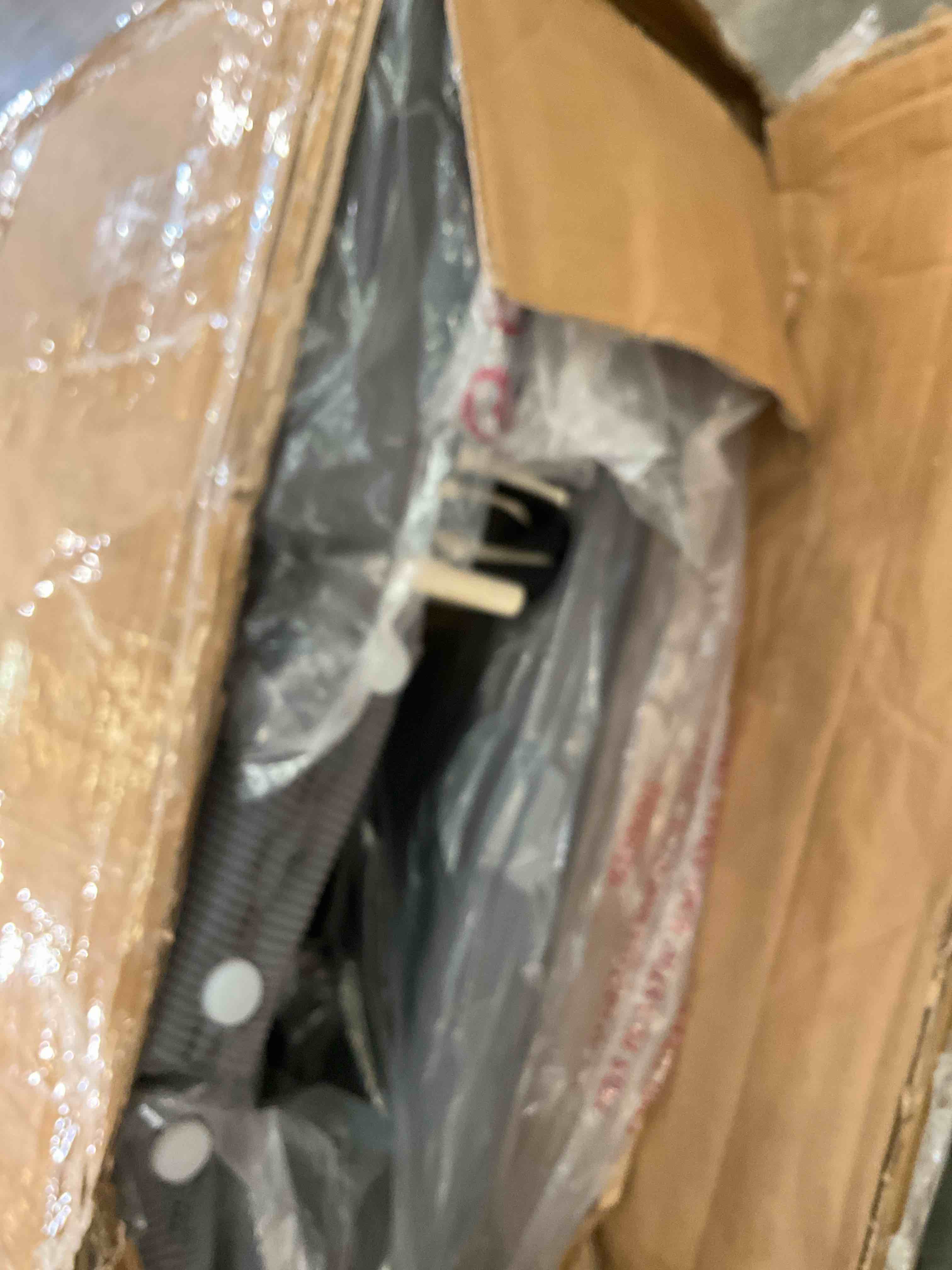 https://s3.amazonaws.com/lotting-images-prod/bidfta/PPE2536524_1751990296916.jpeg