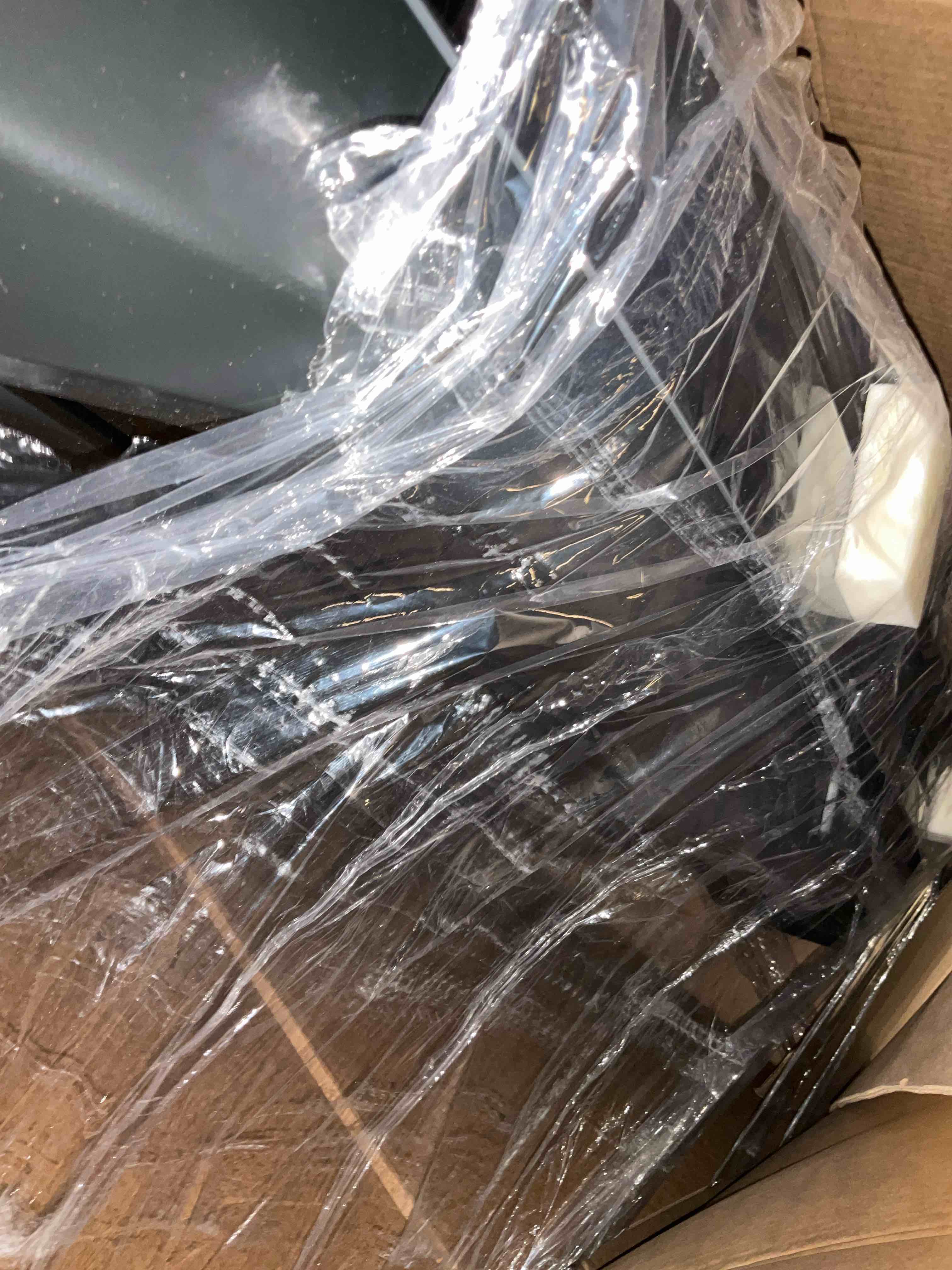 https://s3.amazonaws.com/lotting-images-prod/bidfta/PPE2536751_1752073046914.jpeg