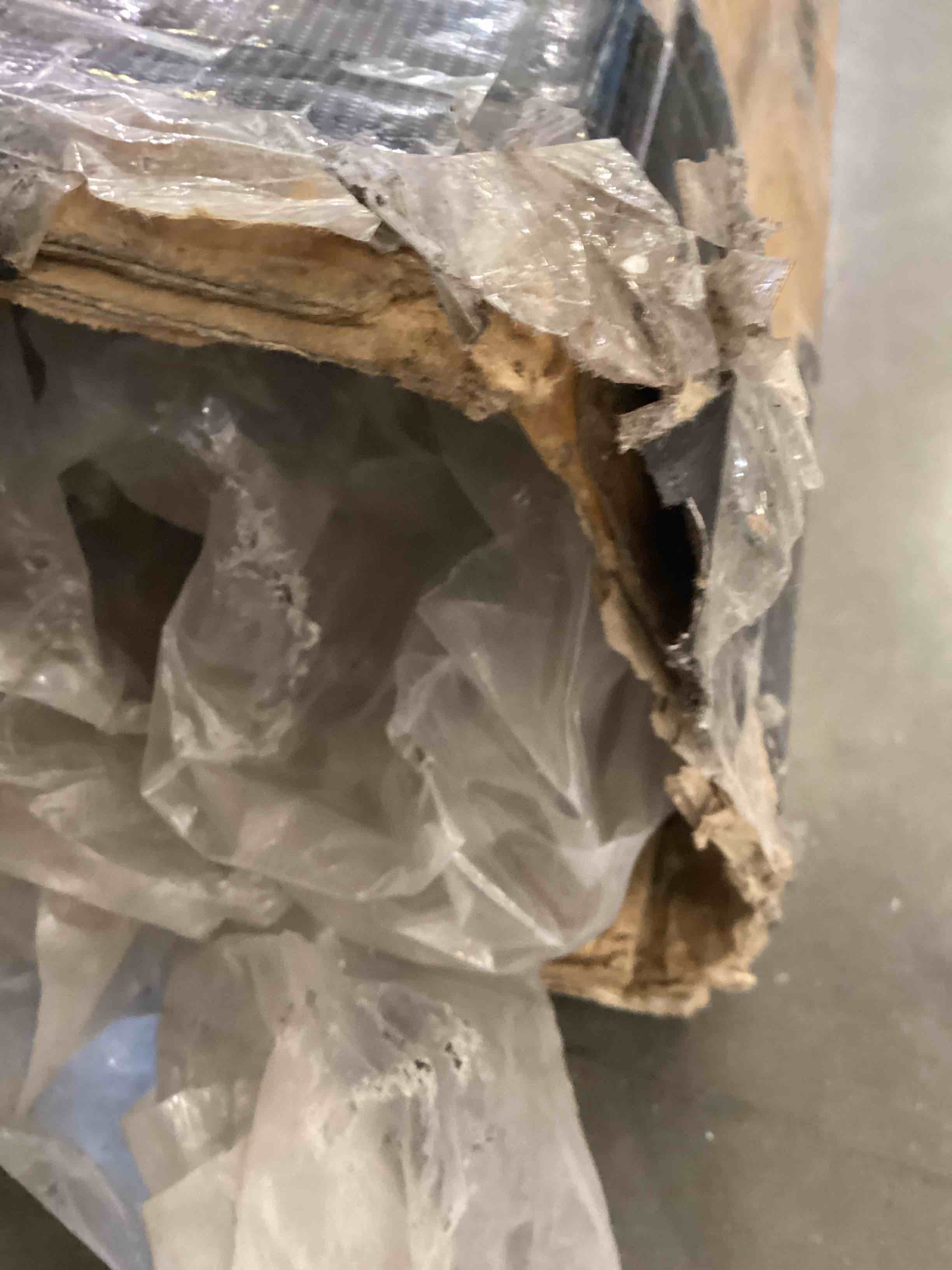 https://s3.amazonaws.com/lotting-images-prod/bidfta/PPE2536761_1752081084934.jpeg