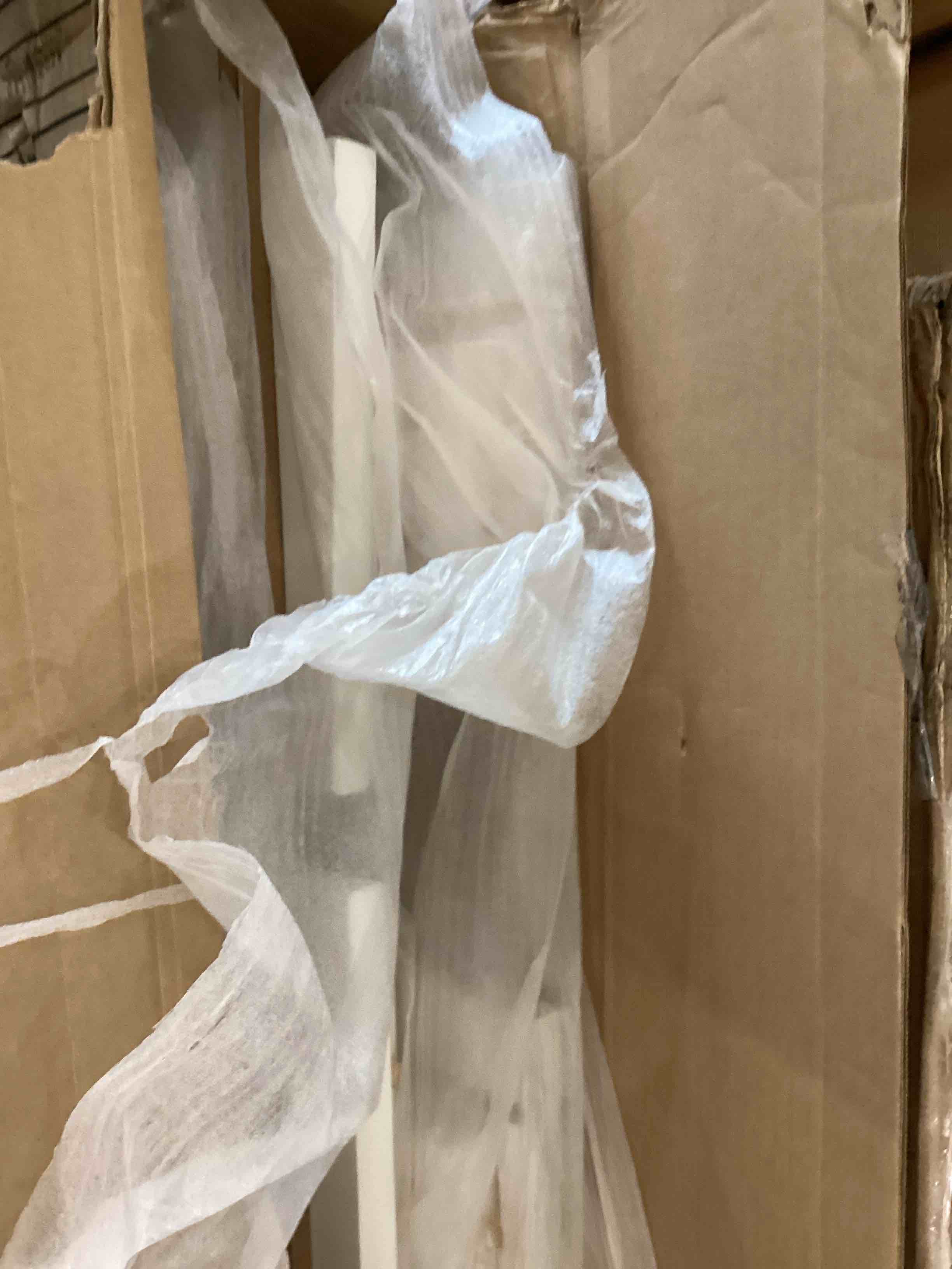 https://s3.amazonaws.com/lotting-images-prod/bidfta/PPE2536979_1752168538291.jpeg