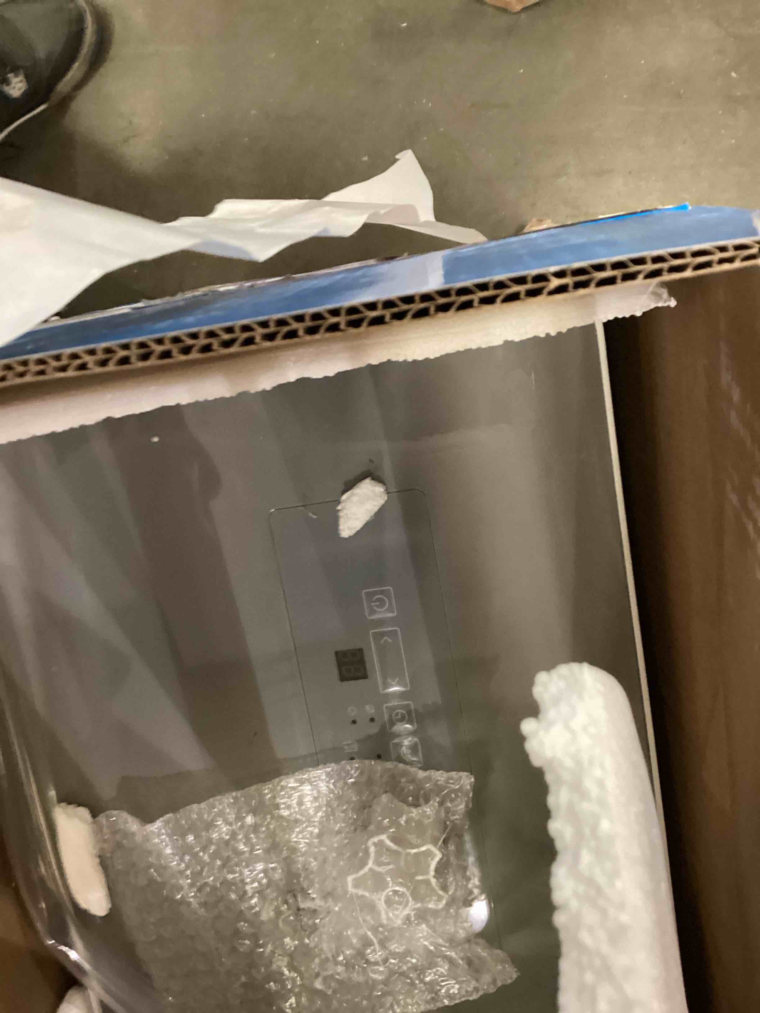 https://s3.amazonaws.com/lotting-images-prod/bidfta/PPE2537091_1752240297598.jpeg