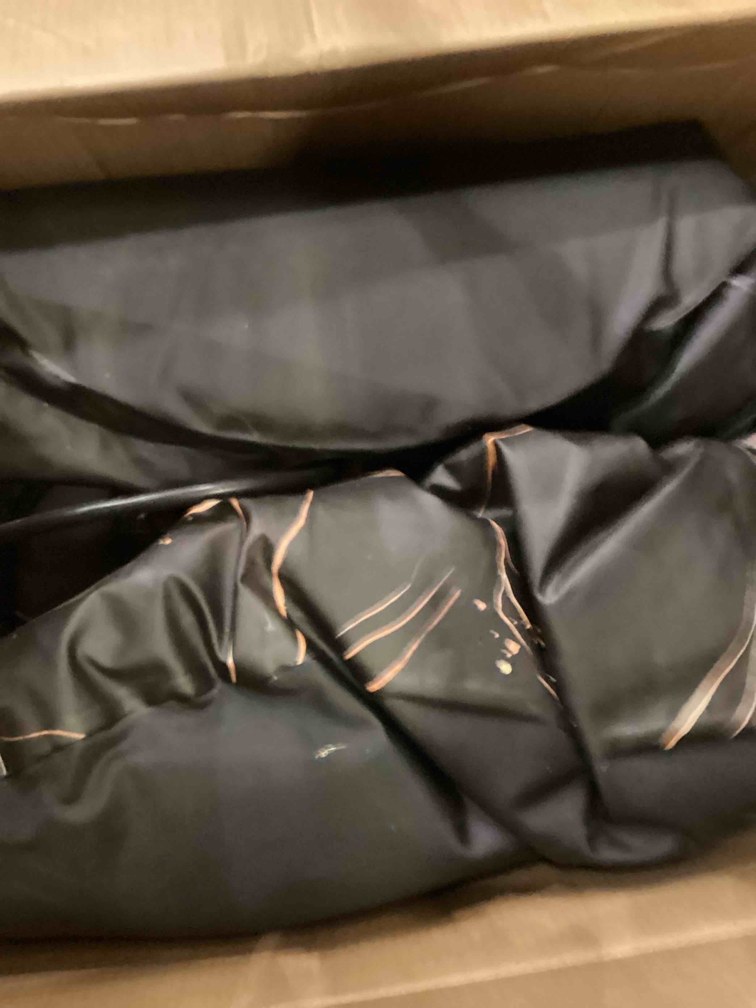 https://s3.amazonaws.com/lotting-images-prod/bidfta/PPE2537092_1752240232831.jpeg