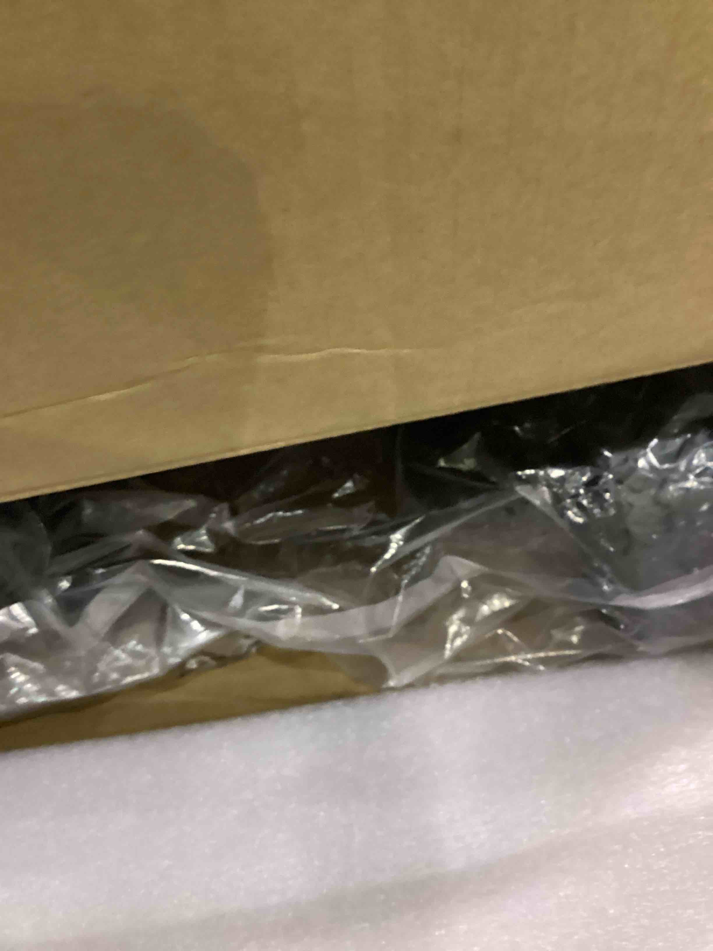 https://s3.amazonaws.com/lotting-images-prod/bidfta/PPE2537269_1752492448560.jpeg