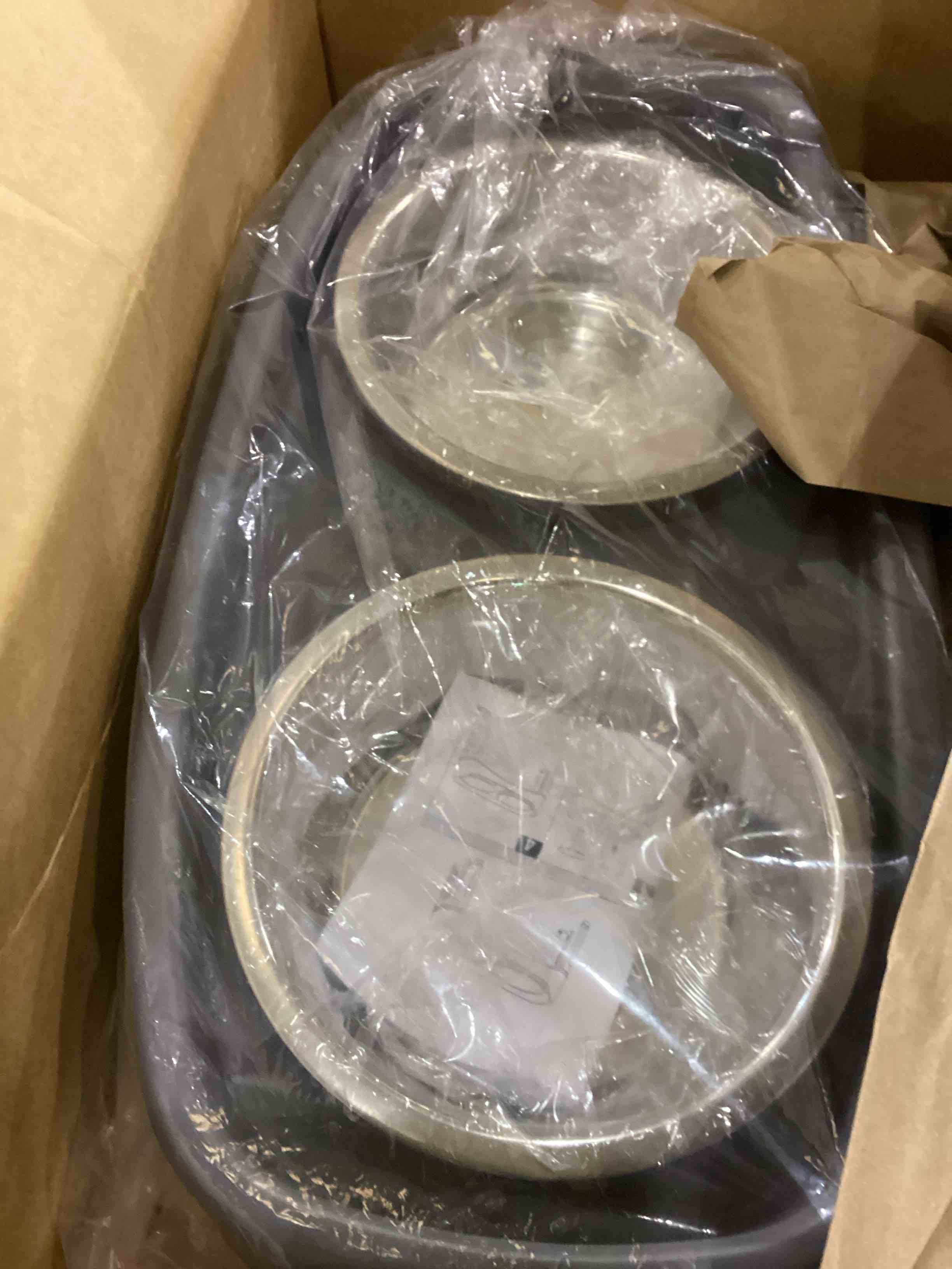 https://s3.amazonaws.com/lotting-images-prod/bidfta/PPE2537283_1752493538538.jpeg