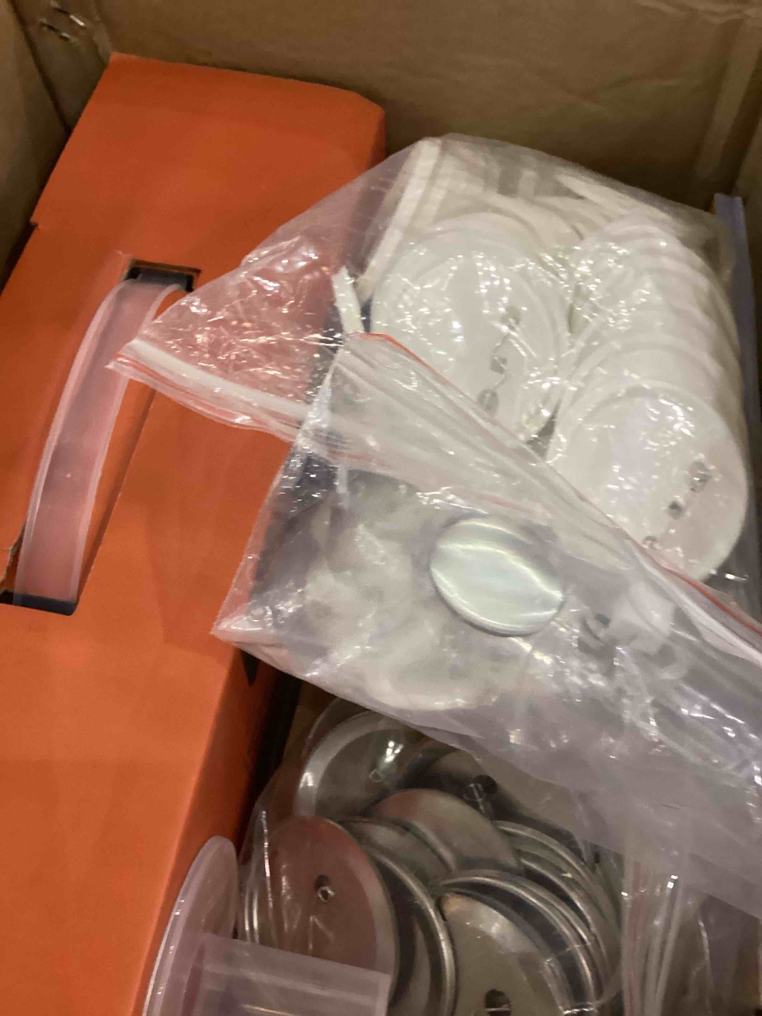 https://s3.amazonaws.com/lotting-images-prod/bidfta/PPE2537342_1752500397191.jpeg