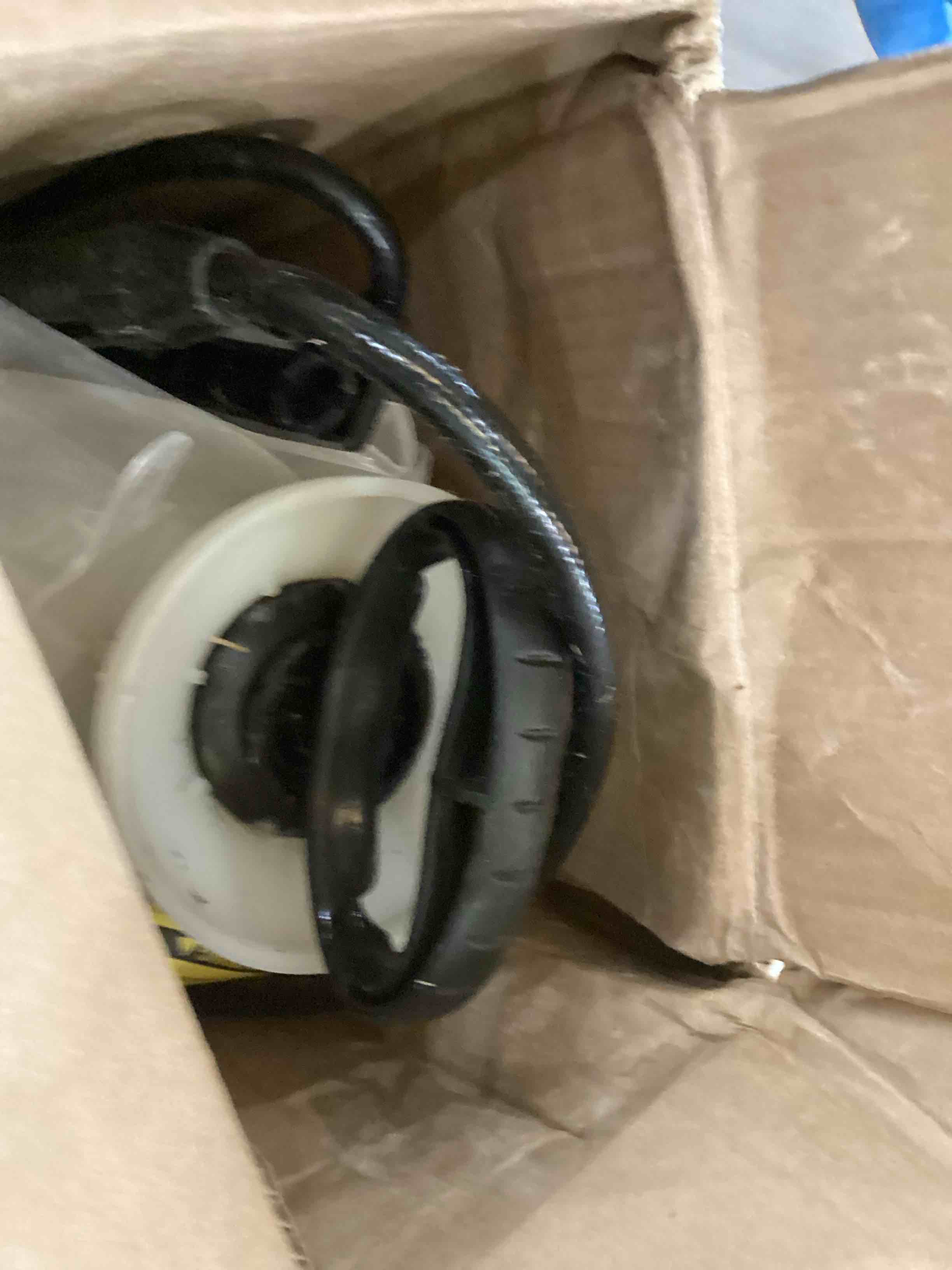 https://s3.amazonaws.com/lotting-images-prod/bidfta/PPE2537419_1752505896093.jpeg