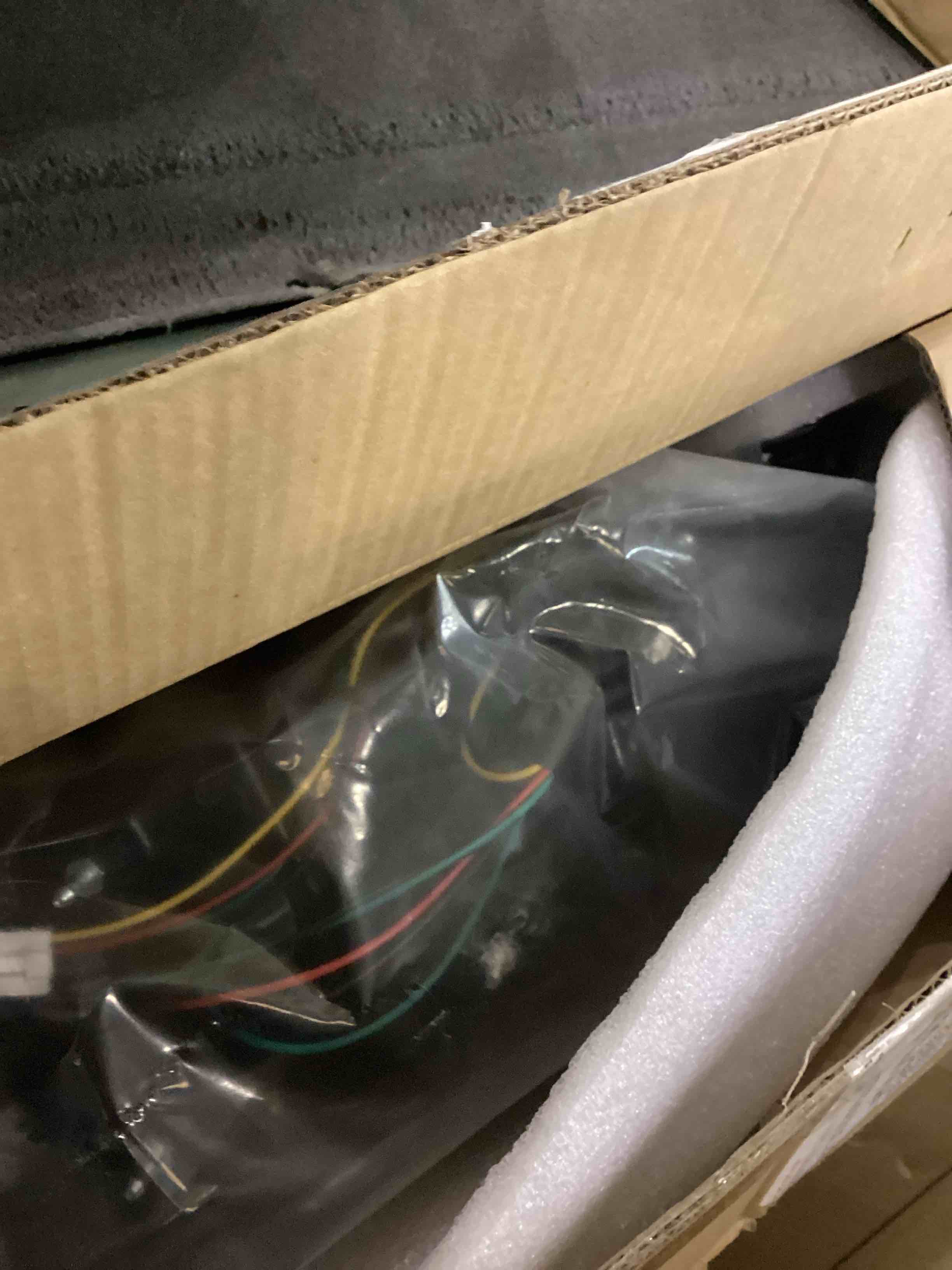 https://s3.amazonaws.com/lotting-images-prod/bidfta/PPE2537448_1752507932036.jpeg