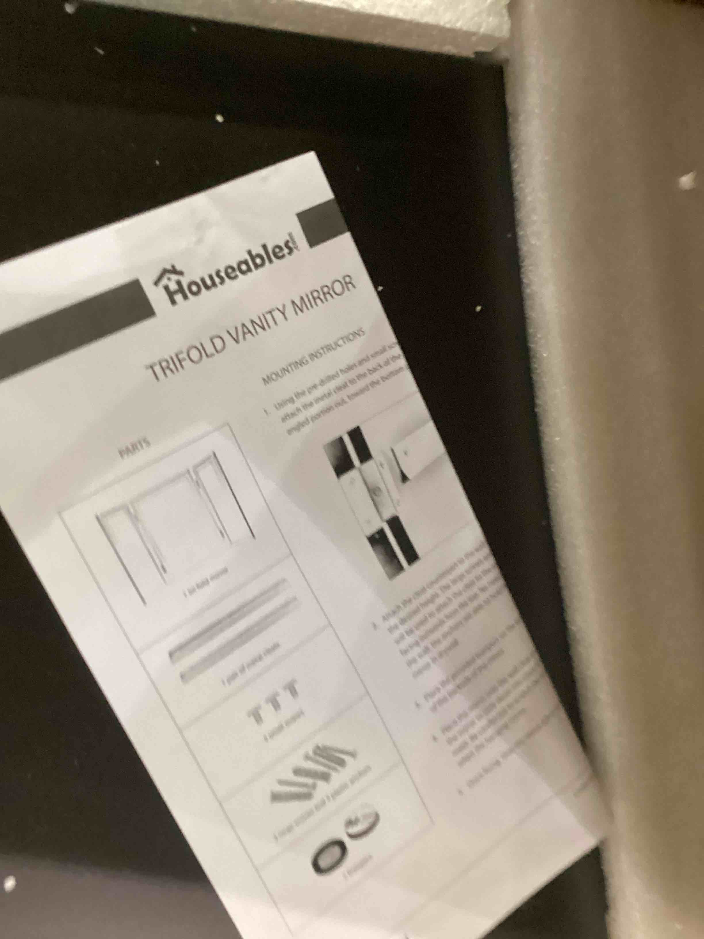 https://s3.amazonaws.com/lotting-images-prod/bidfta/PPE2537459_1752511408876.jpeg