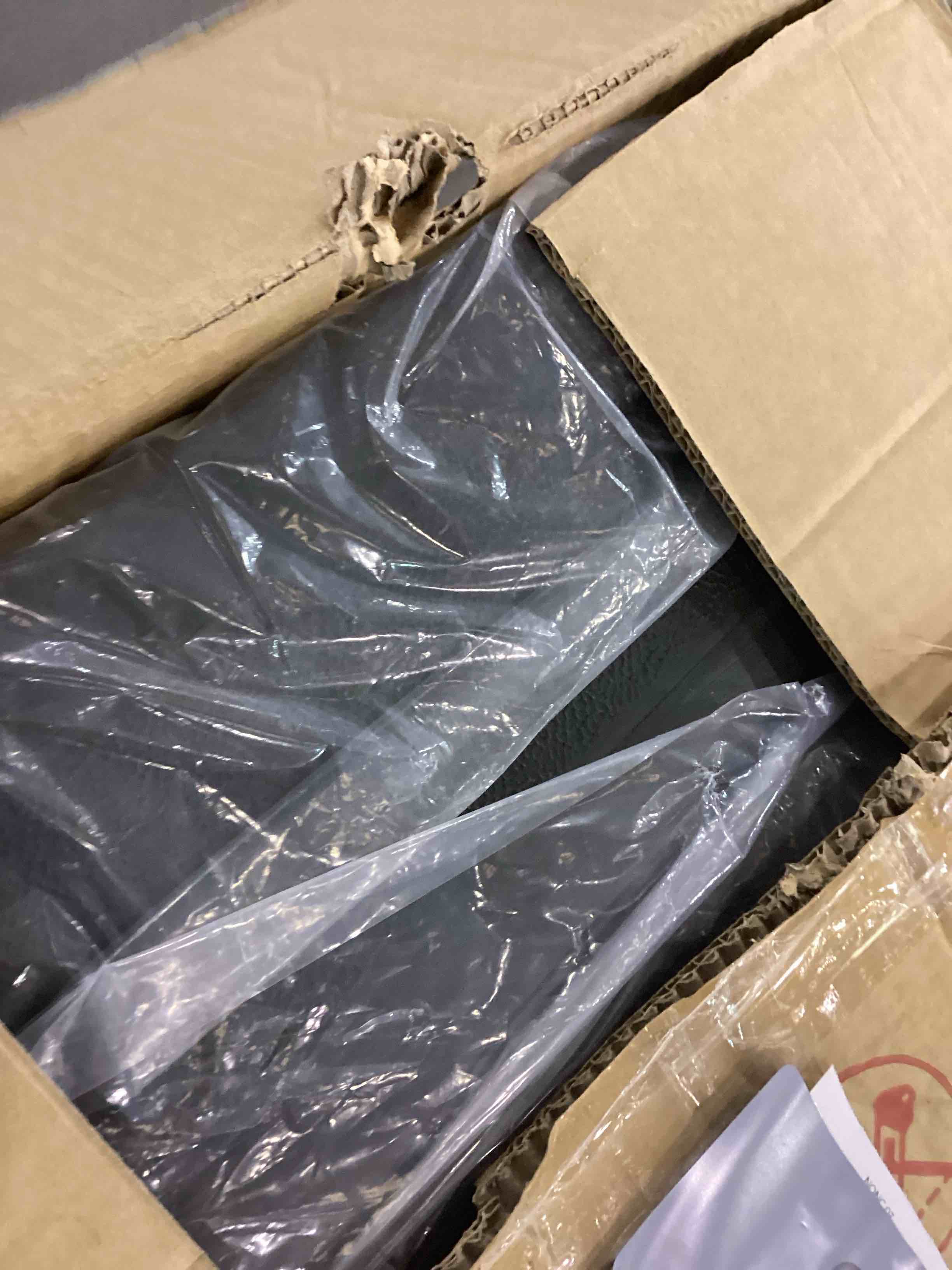 https://s3.amazonaws.com/lotting-images-prod/bidfta/PPE2537556_1752518032829.jpeg